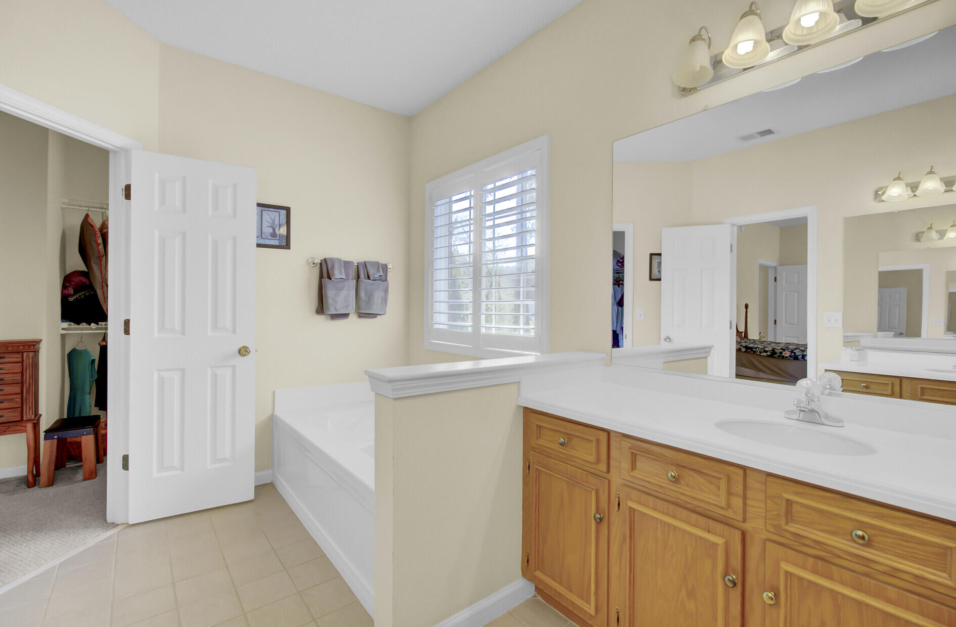 8718 Evangeline Drive