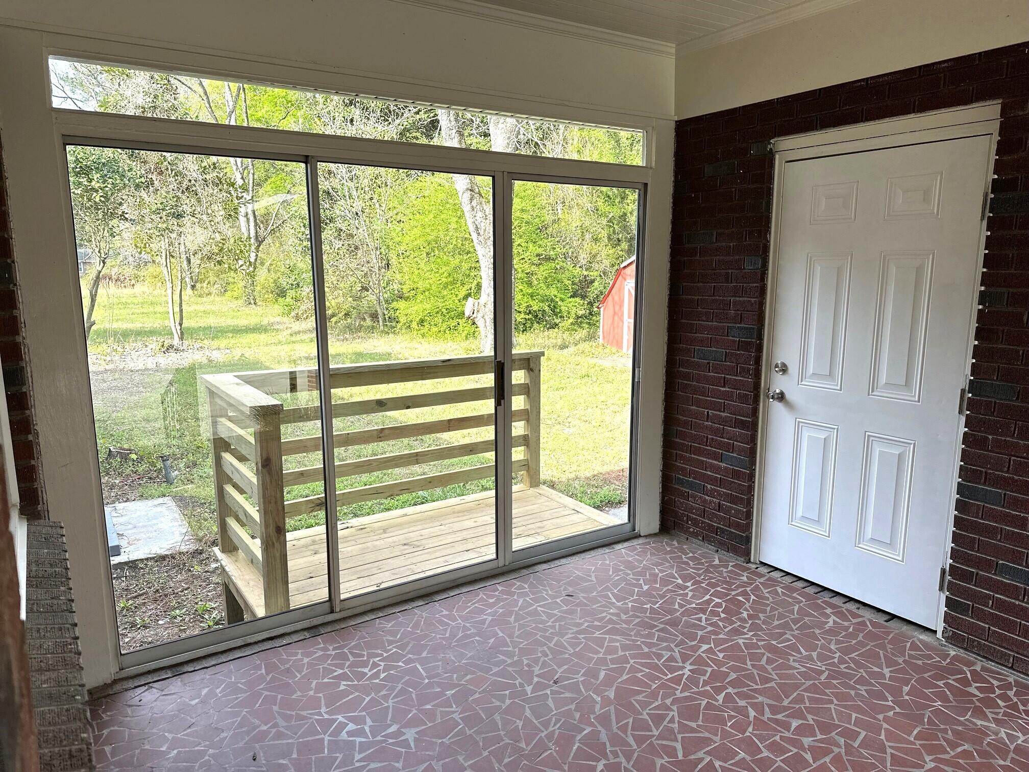 303 Schoolhouse Road