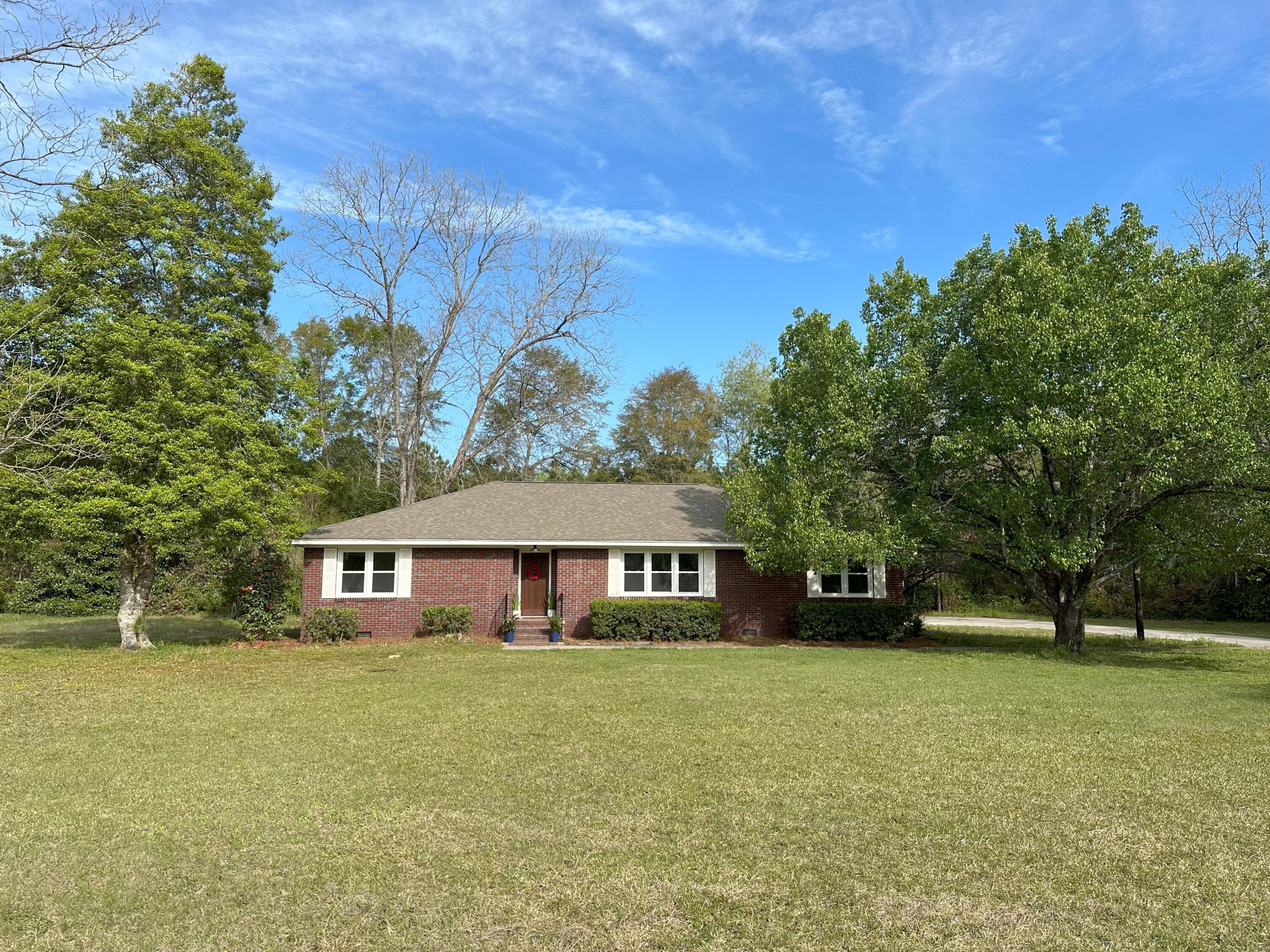 303 Schoolhouse Road