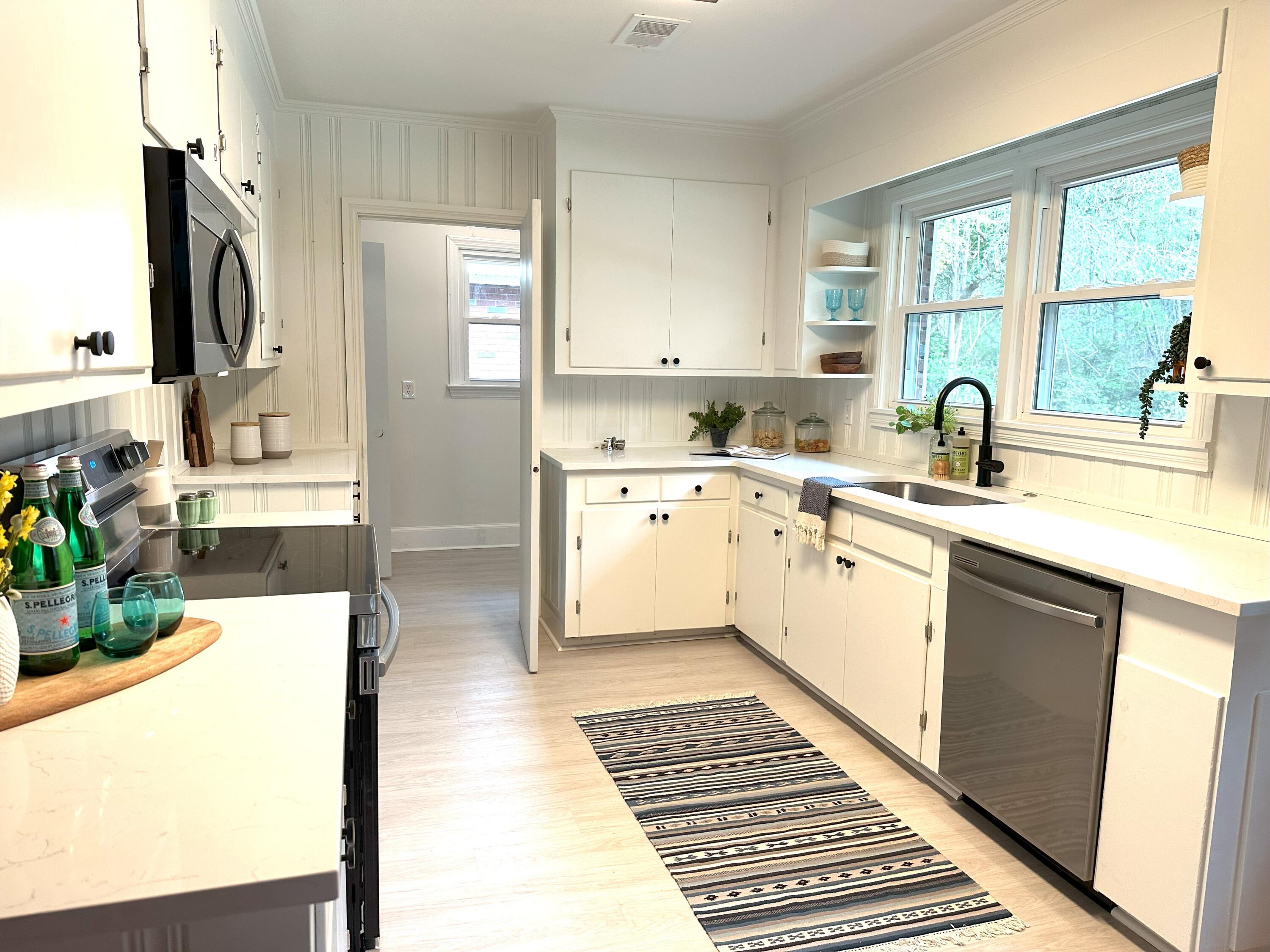 303 Schoolhouse Road