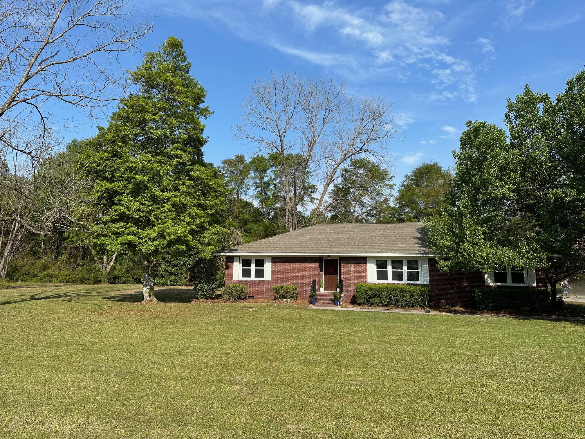 303 Schoolhouse Road