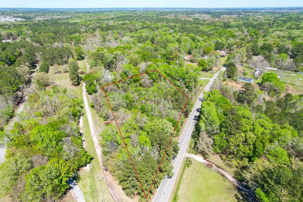 3106 Plow Ground Road