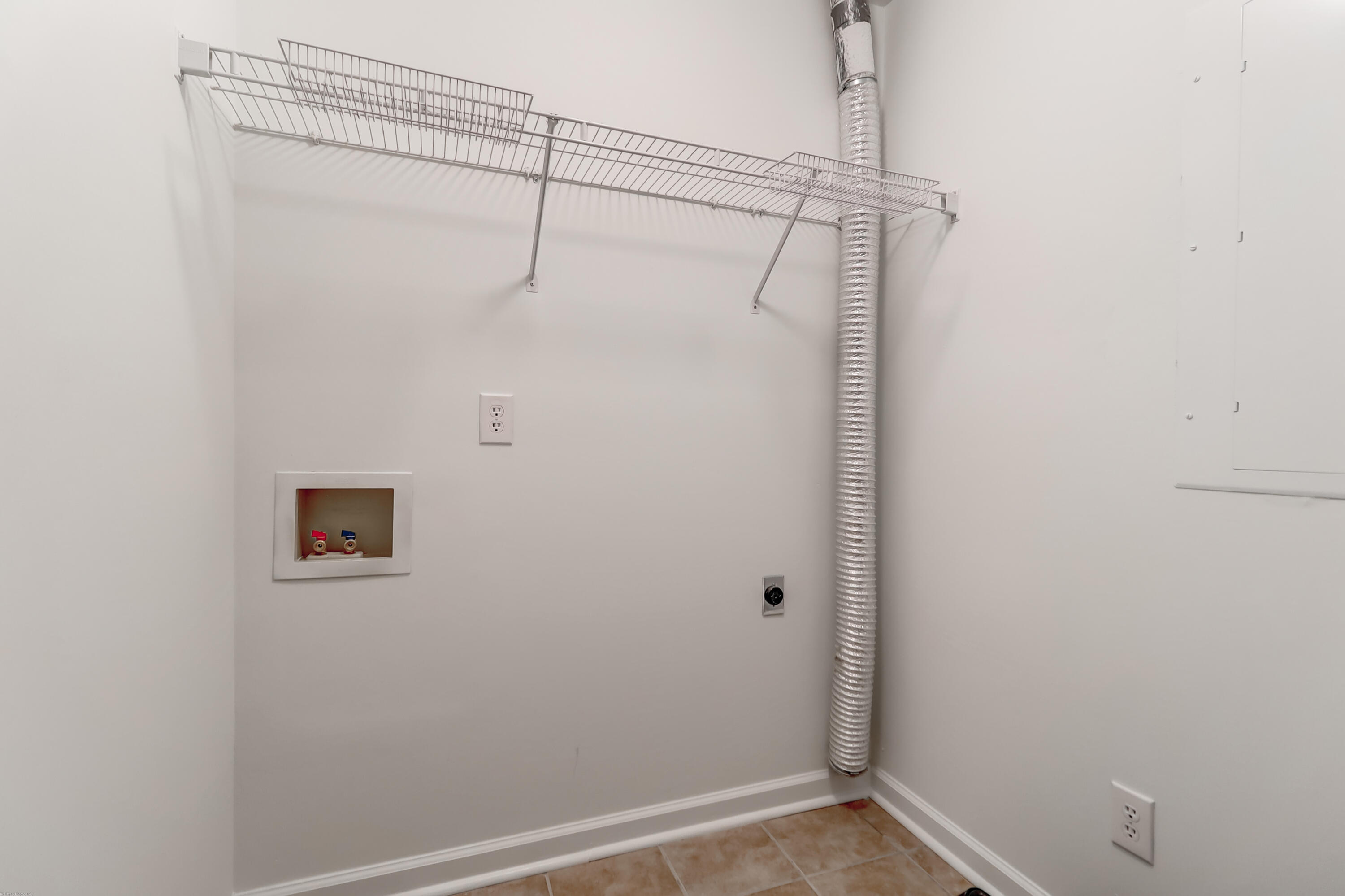 1408 Spanish Moss Court