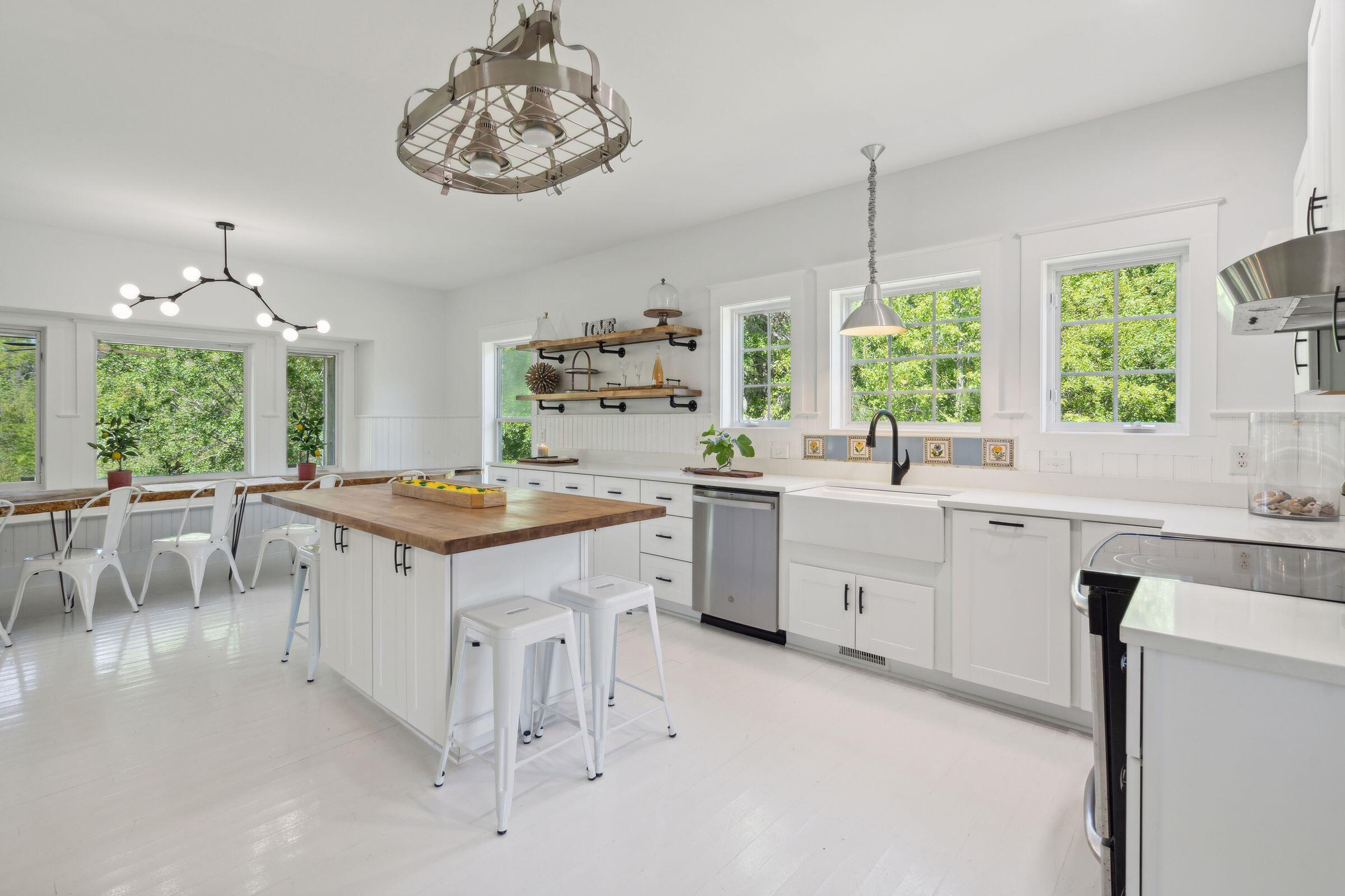 269 Belladonna Court