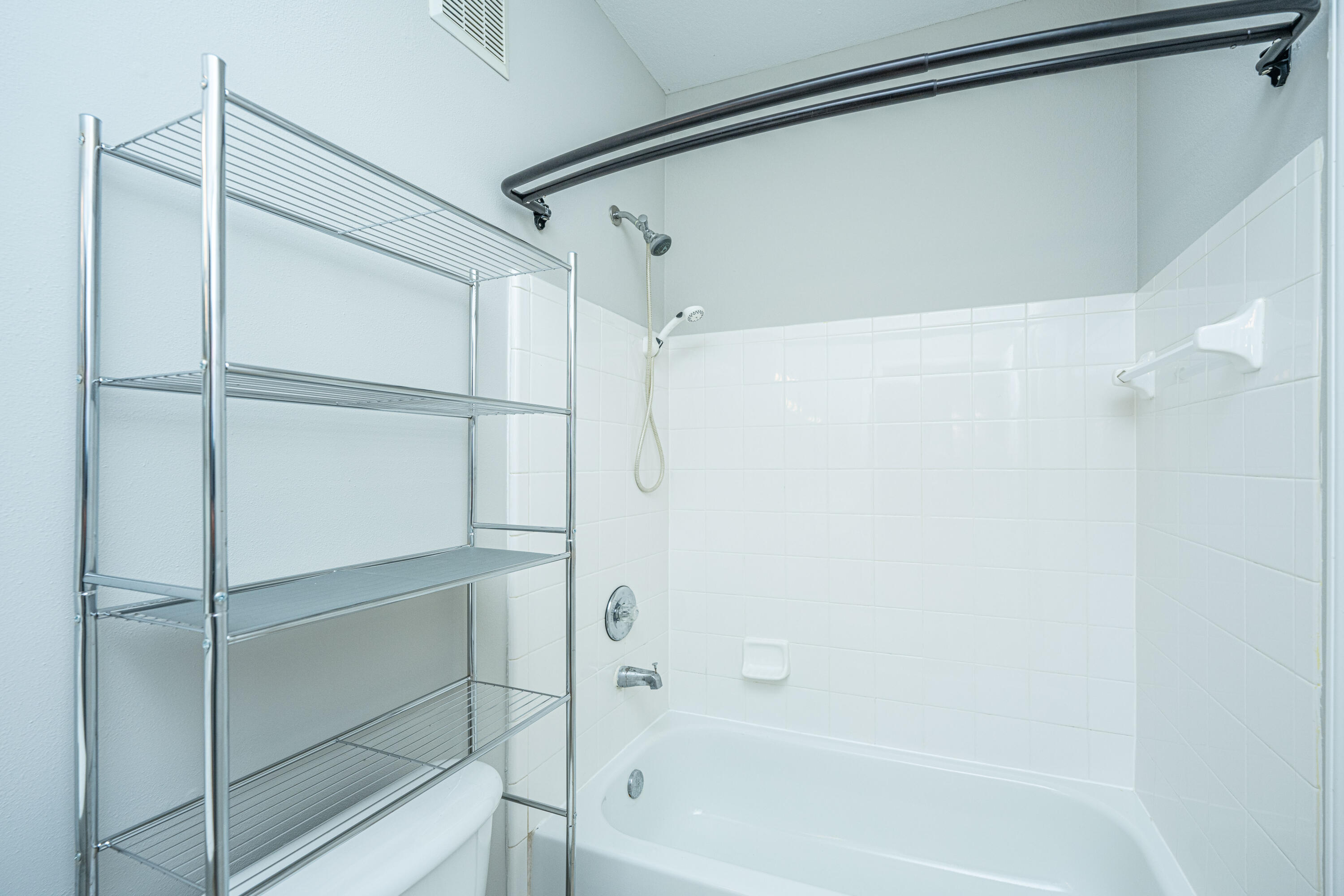 60 Fenwick Hall Alley # 811