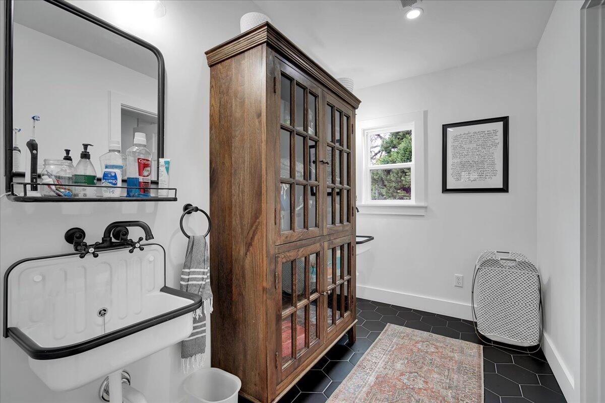 1118 Blue Marlin Drive