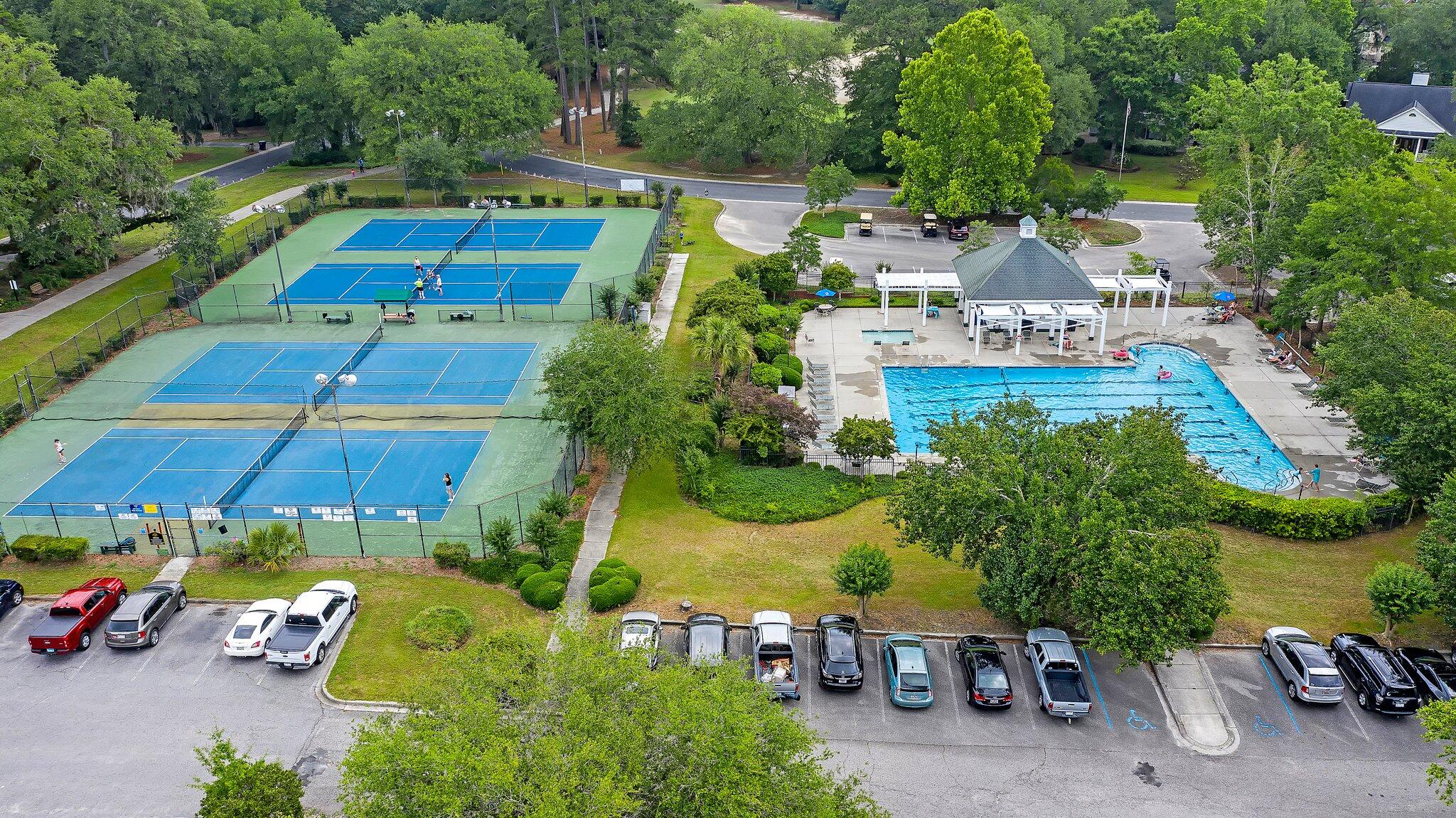 613 Fairway Forest Drive