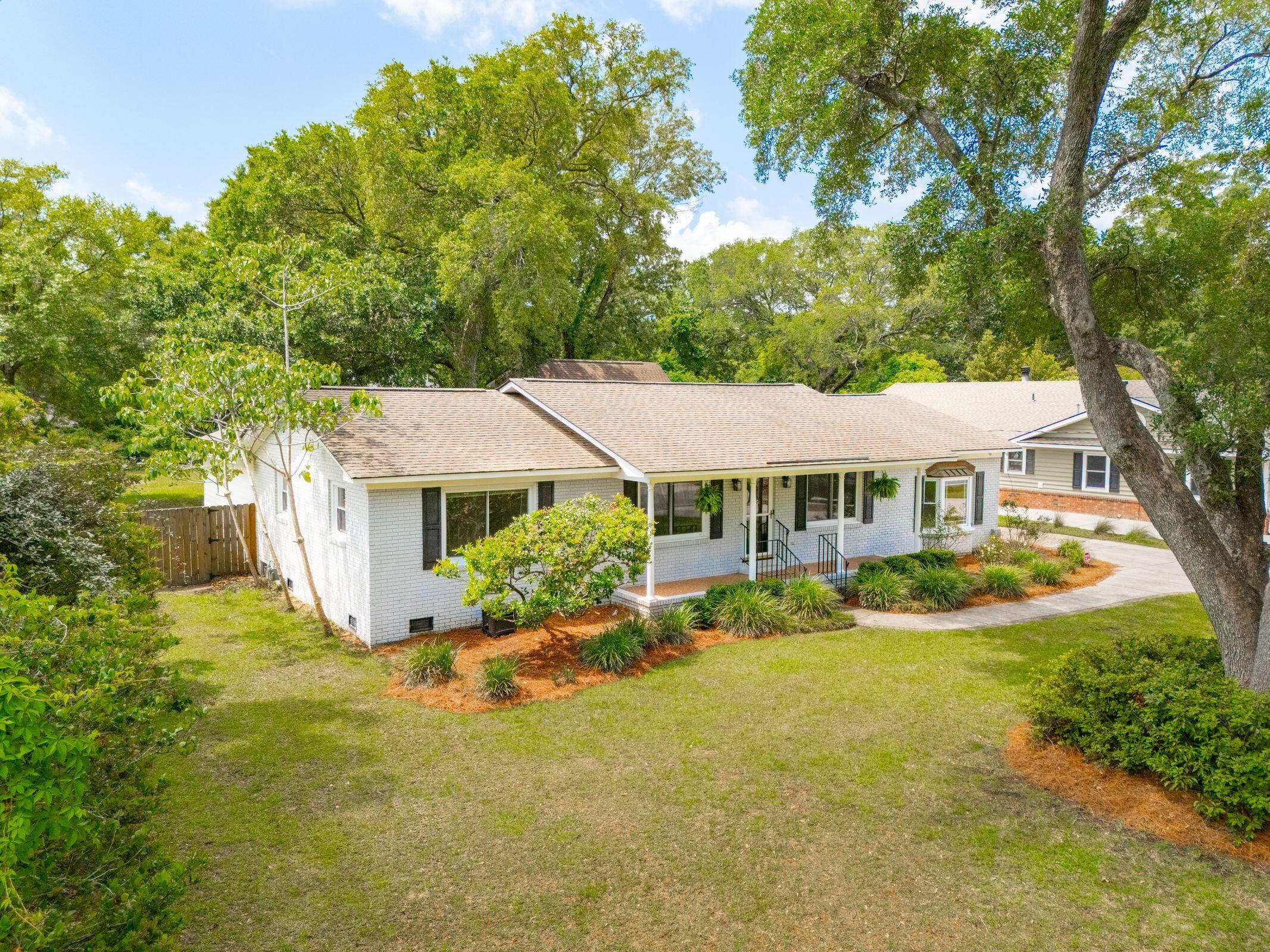 725 Beauregard Street