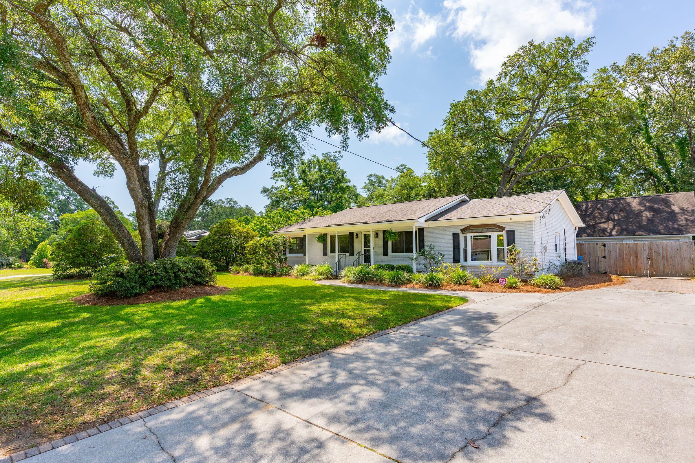 725 Beauregard Street