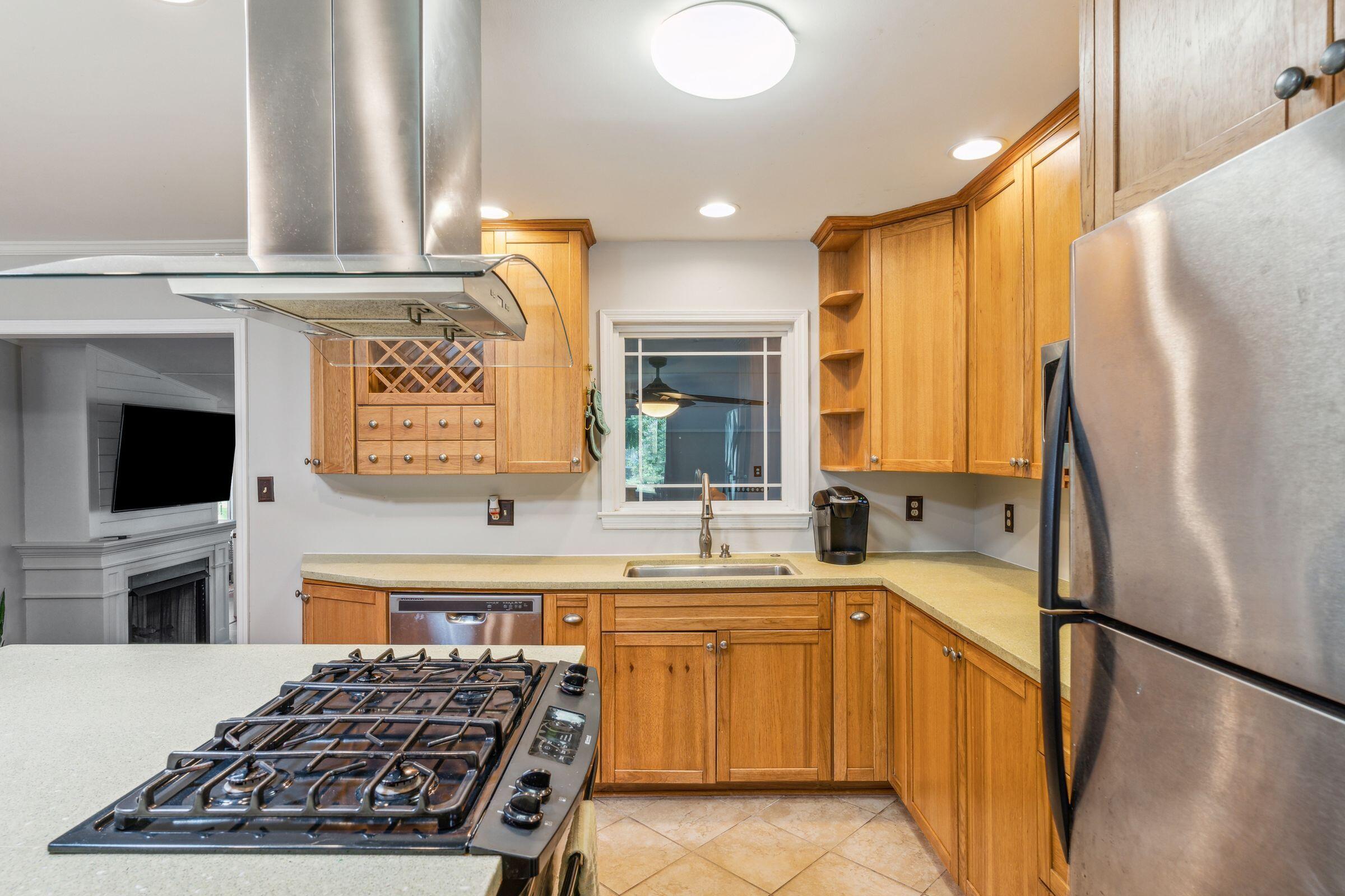 725 Beauregard Street