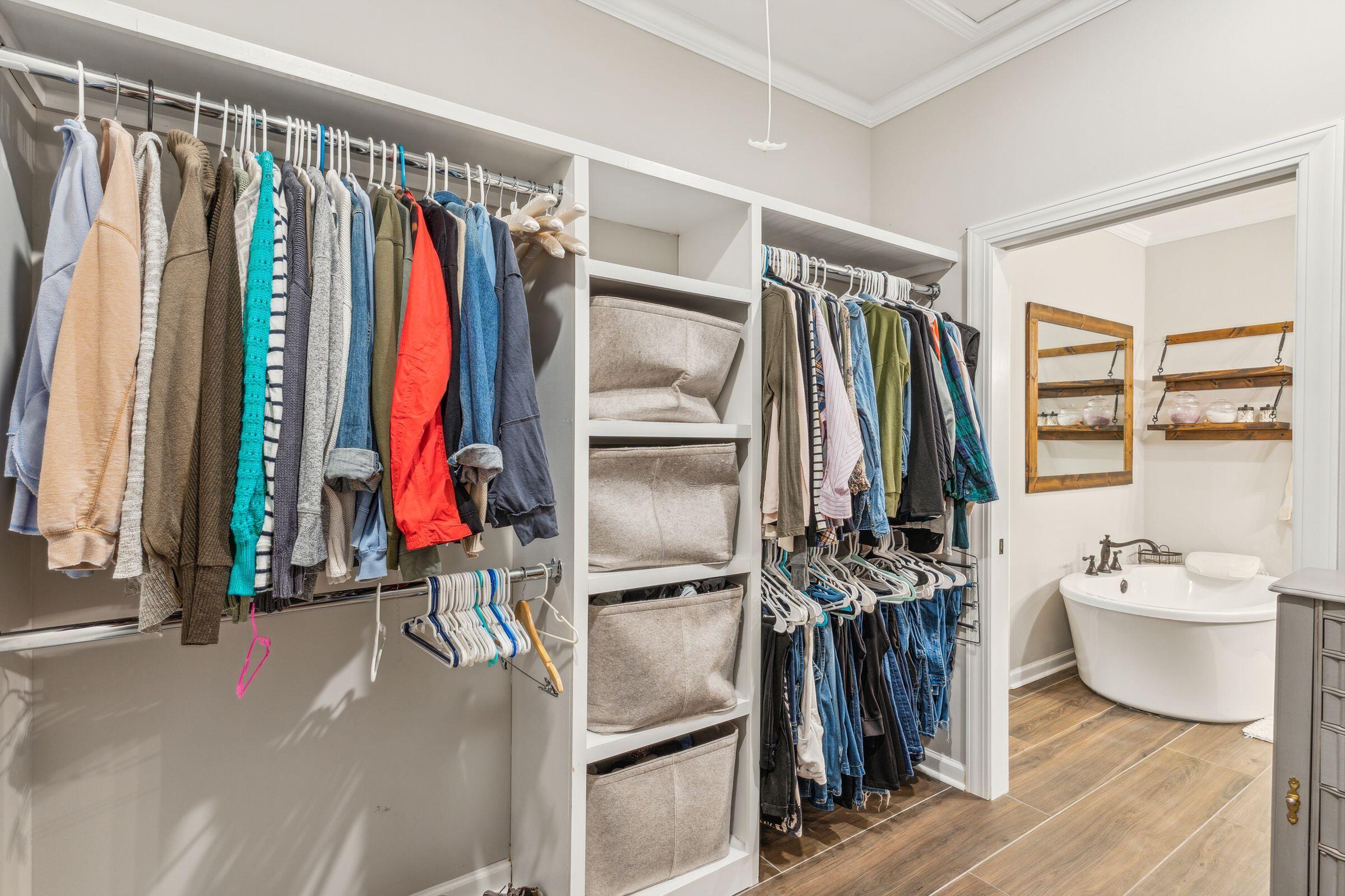 725 Beauregard Street