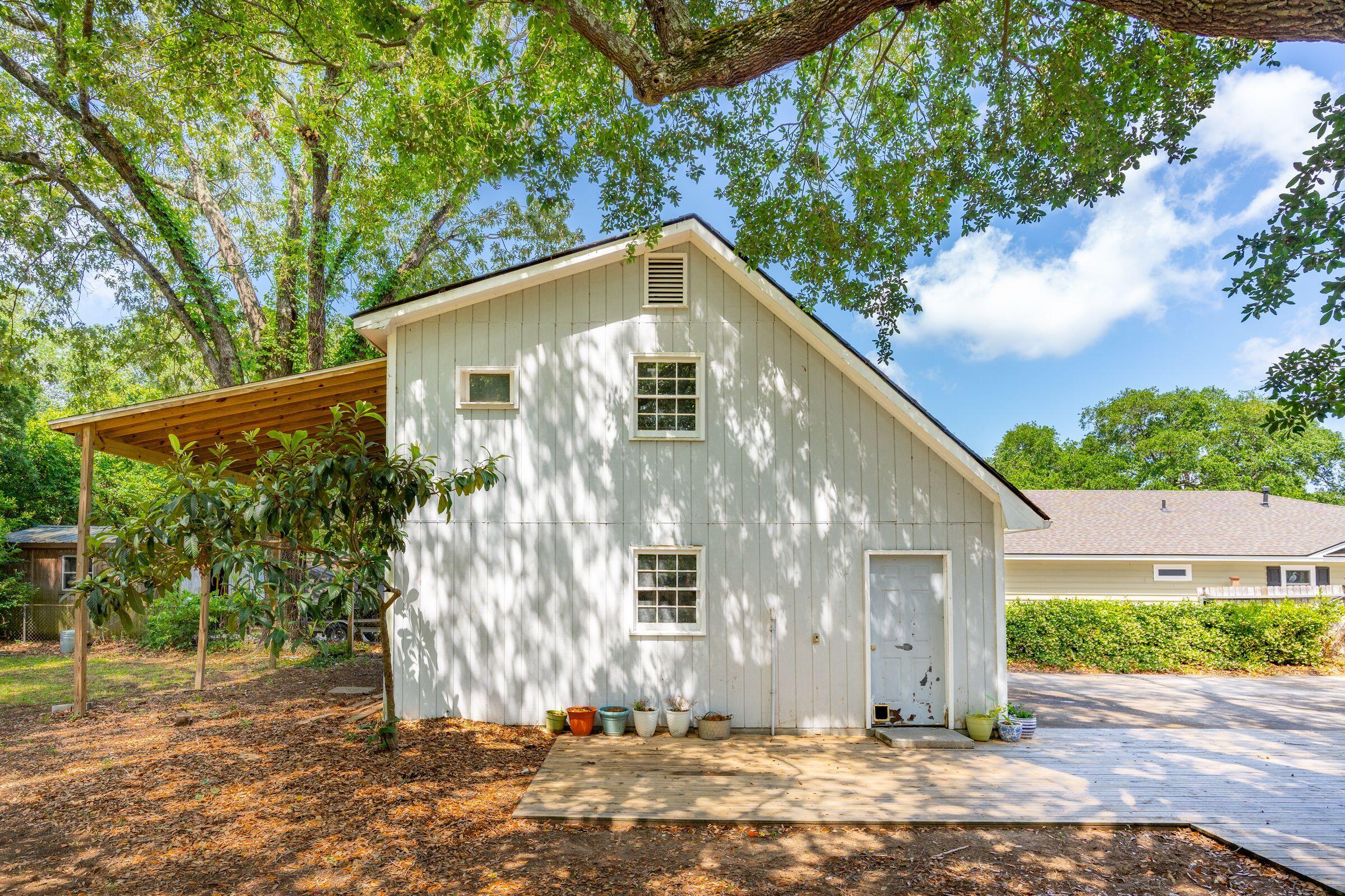 725 Beauregard Street