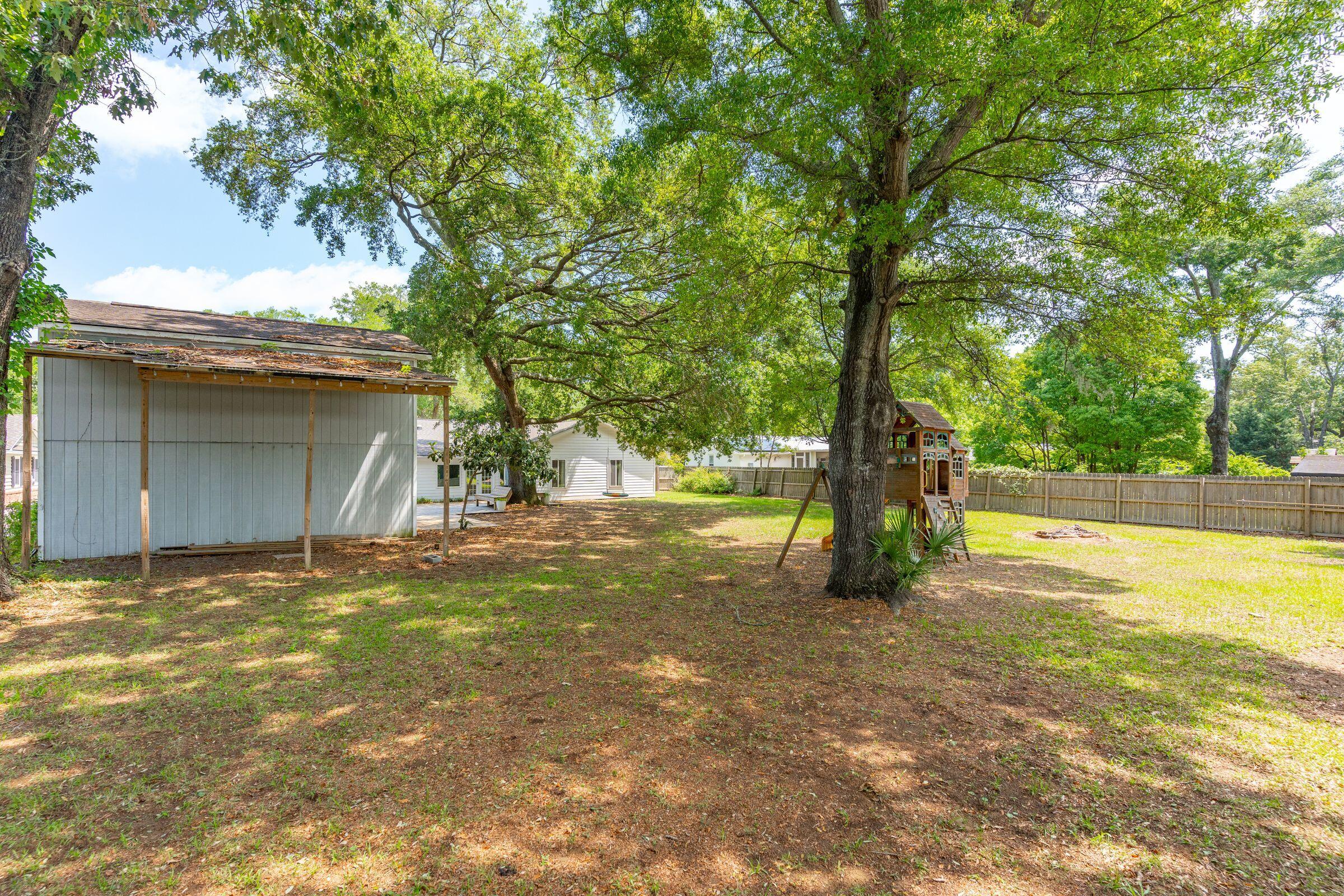 725 Beauregard Street