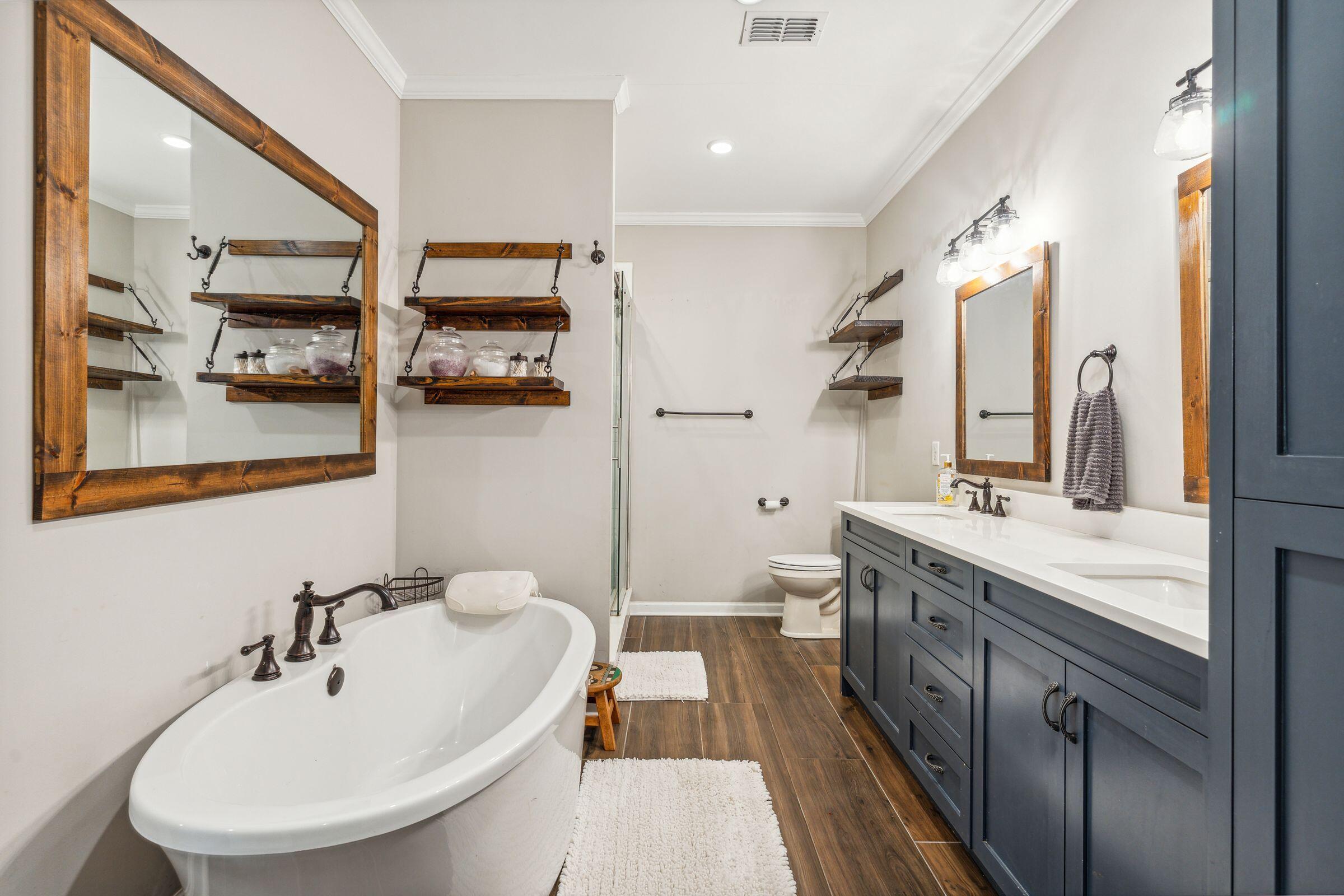 725 Beauregard Street