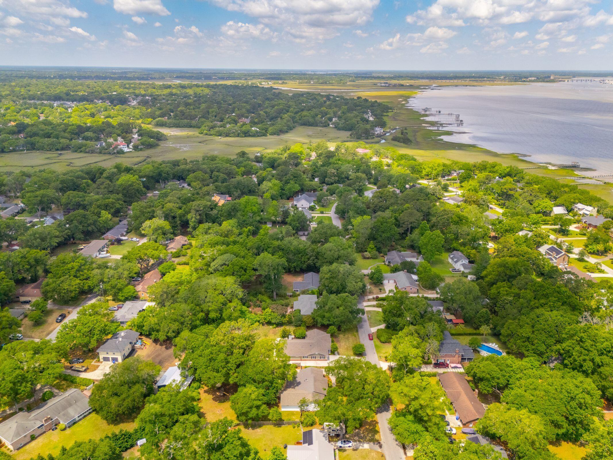 725 Beauregard Street