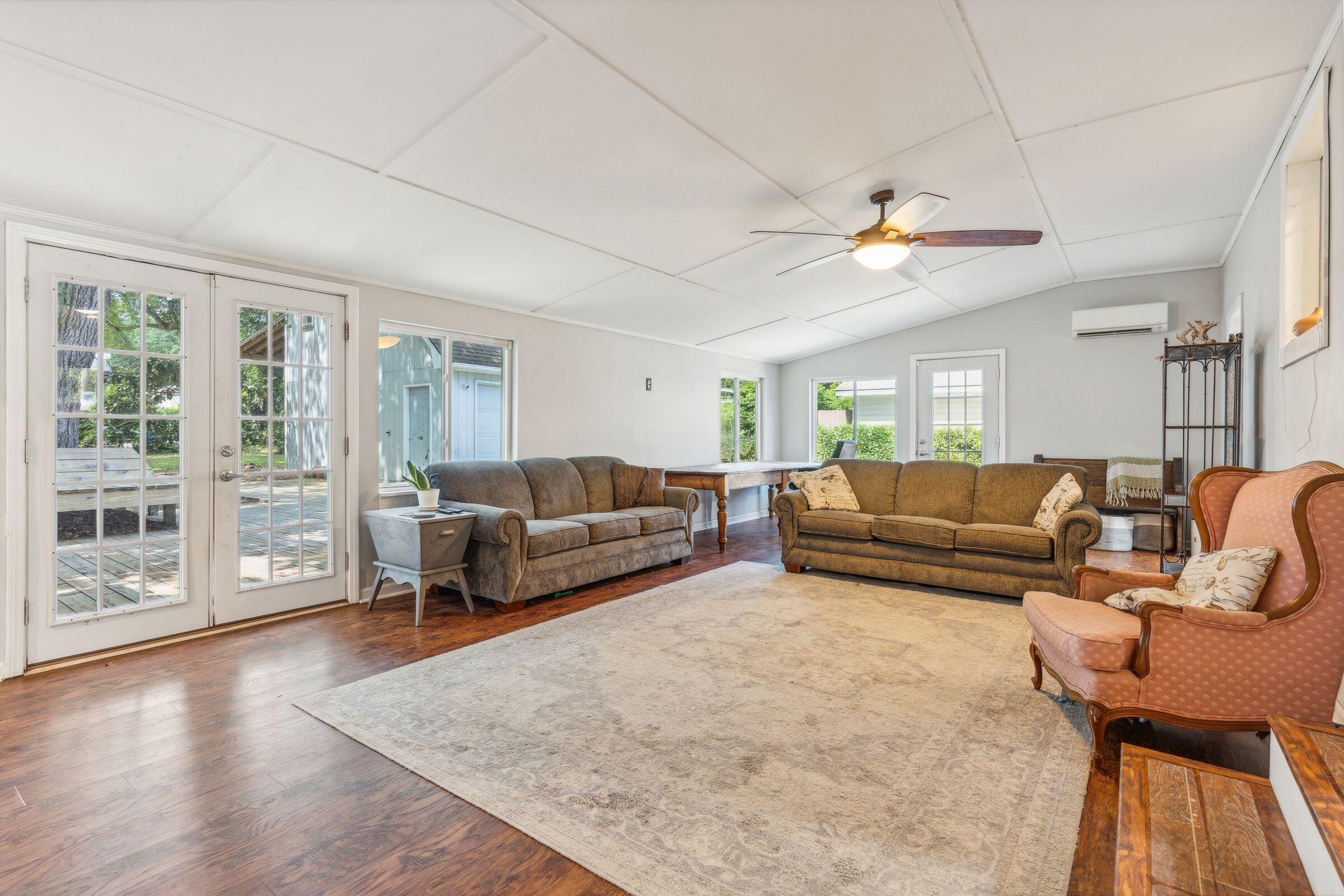 725 Beauregard Street