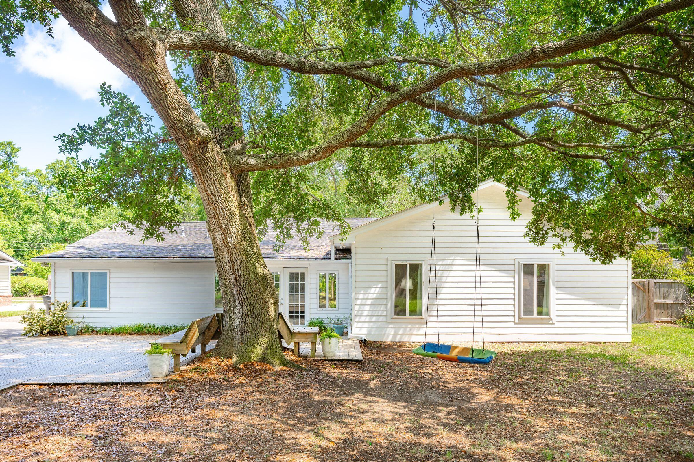 725 Beauregard Street