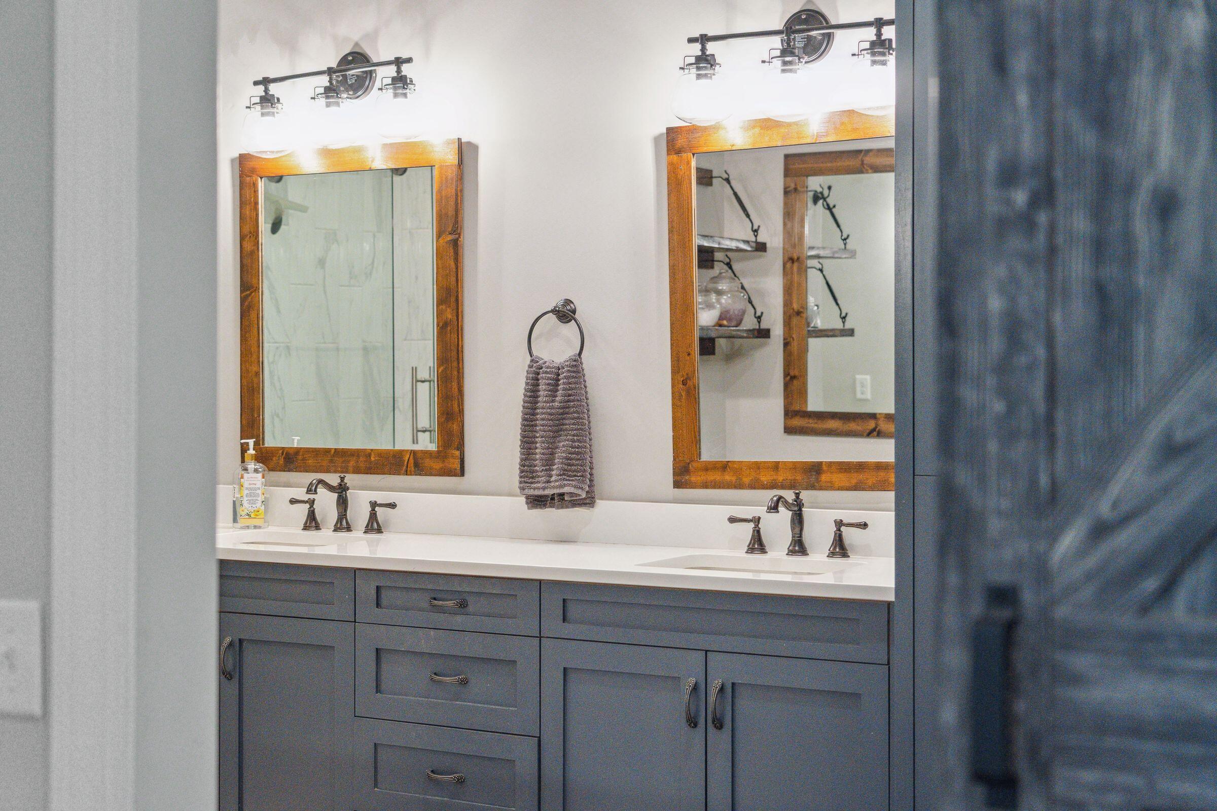 725 Beauregard Street