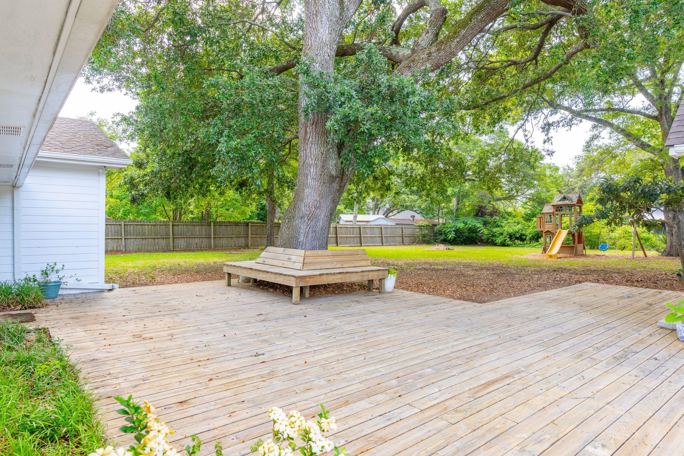 725 Beauregard Street