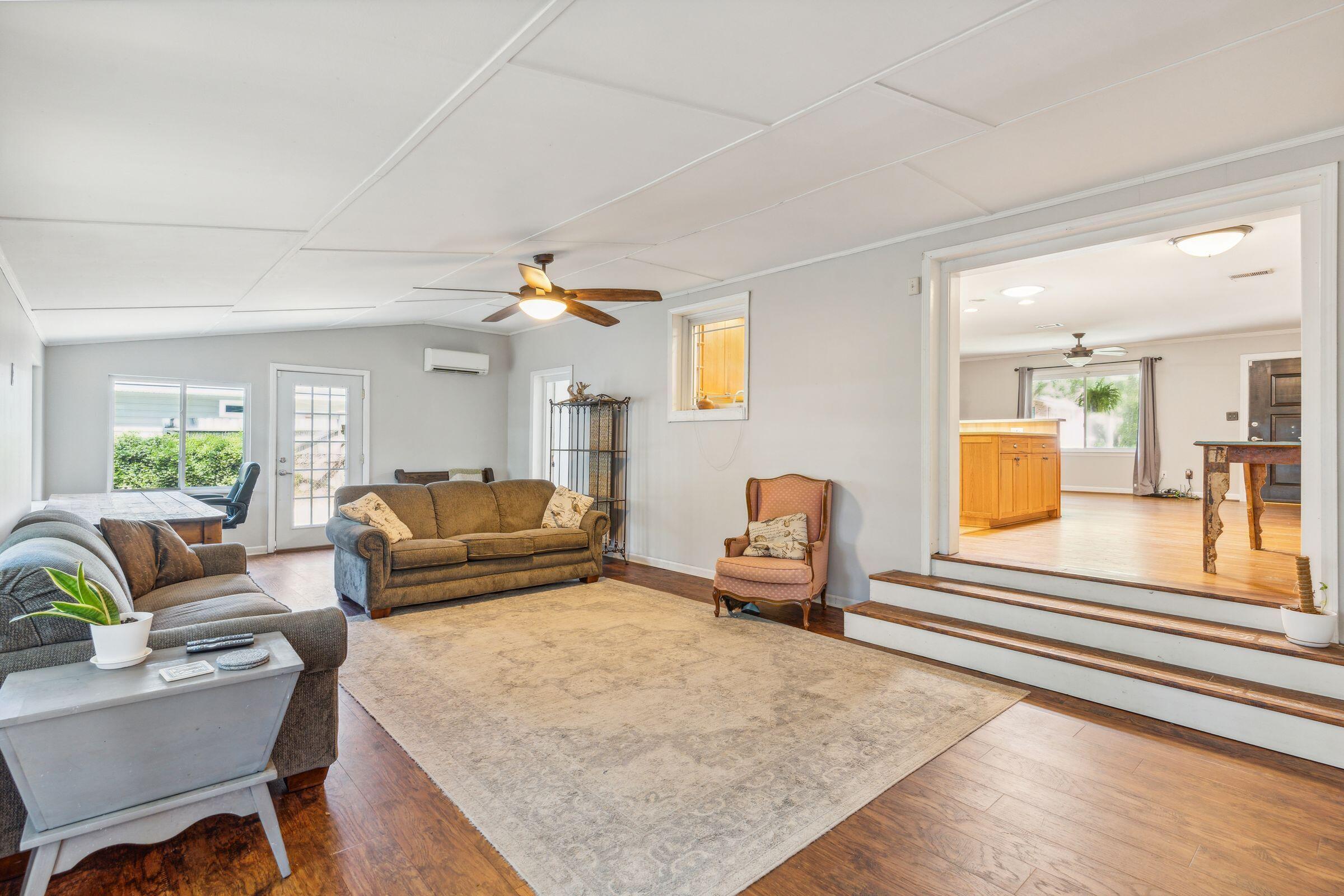 725 Beauregard Street