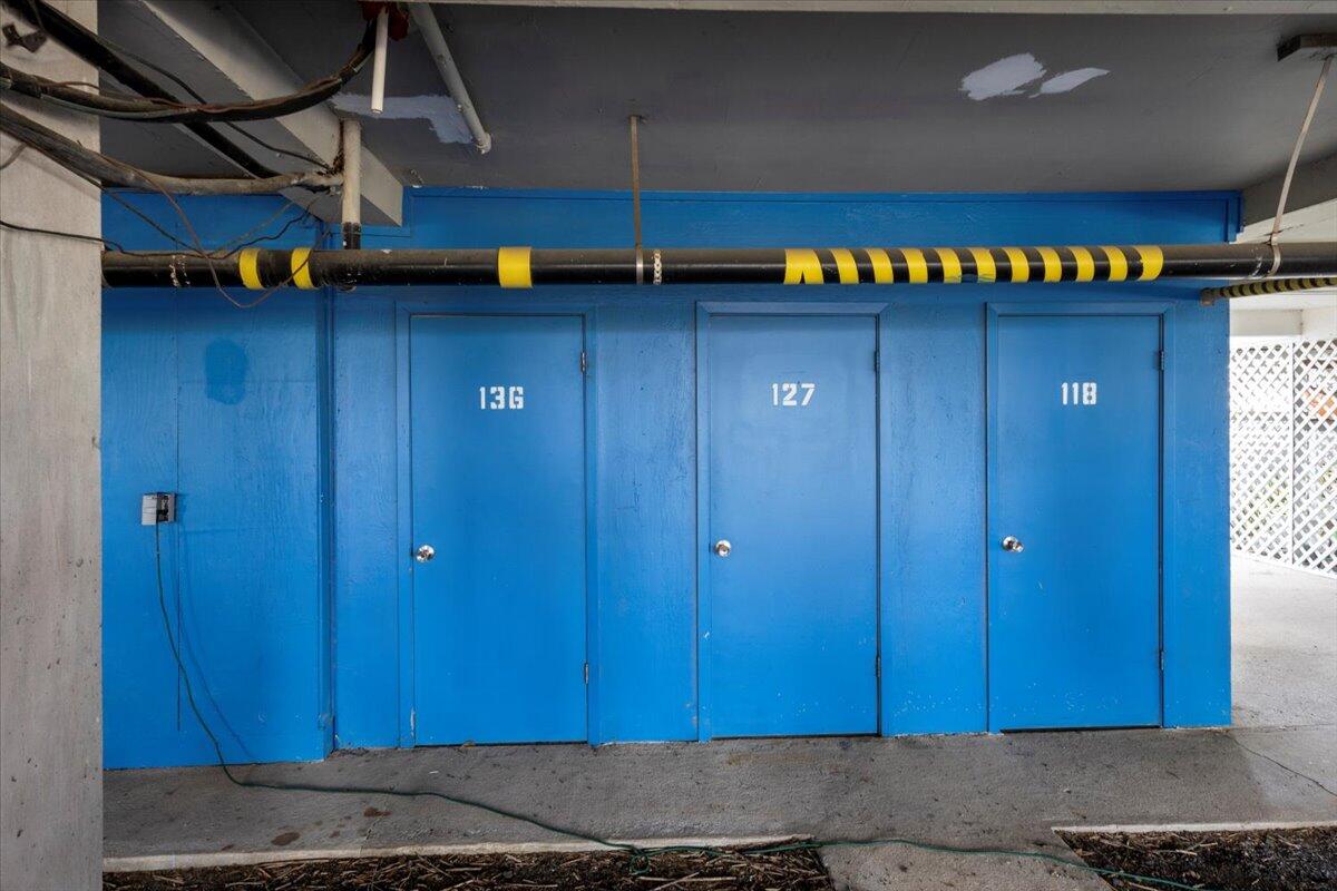 136 W Mariners Cay Drive