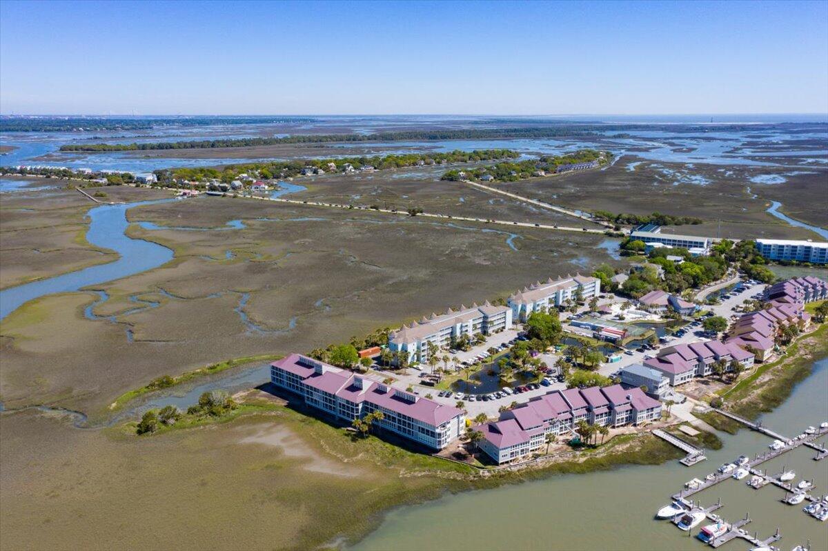 136 W Mariners Cay Drive