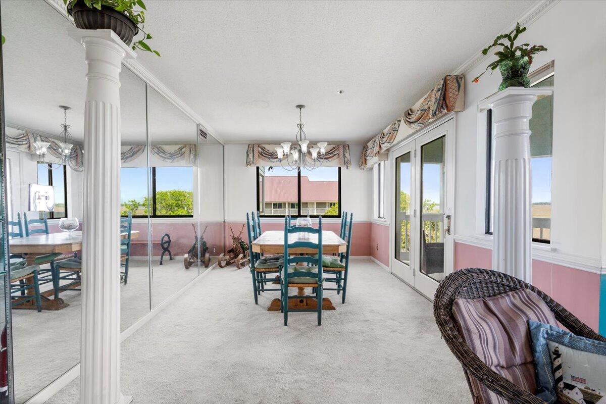 136 W Mariners Cay Drive