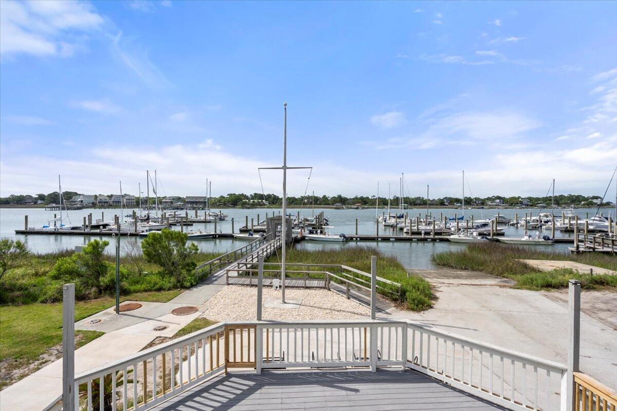 136 W Mariners Cay Drive