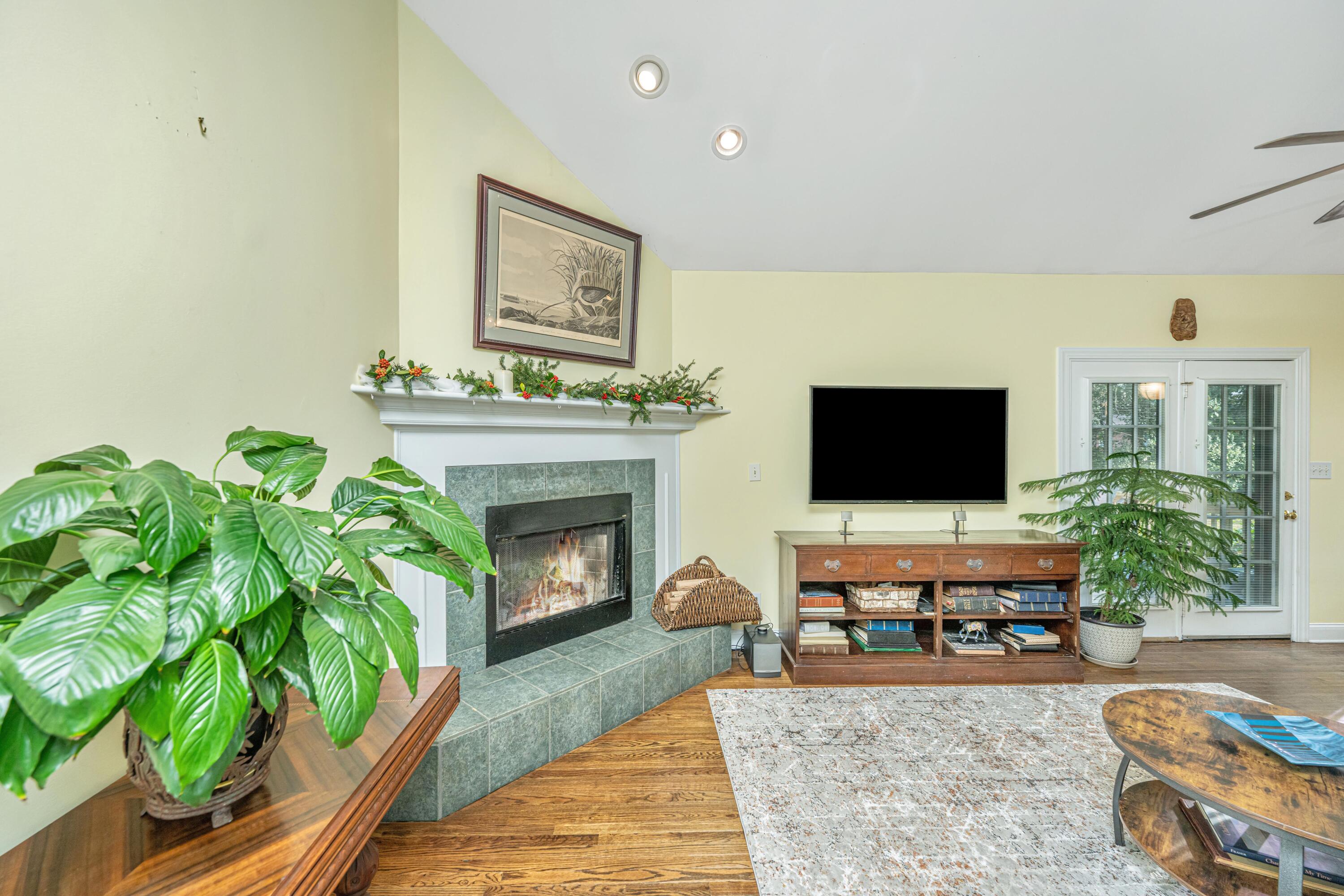 520 Woodland Shores Road