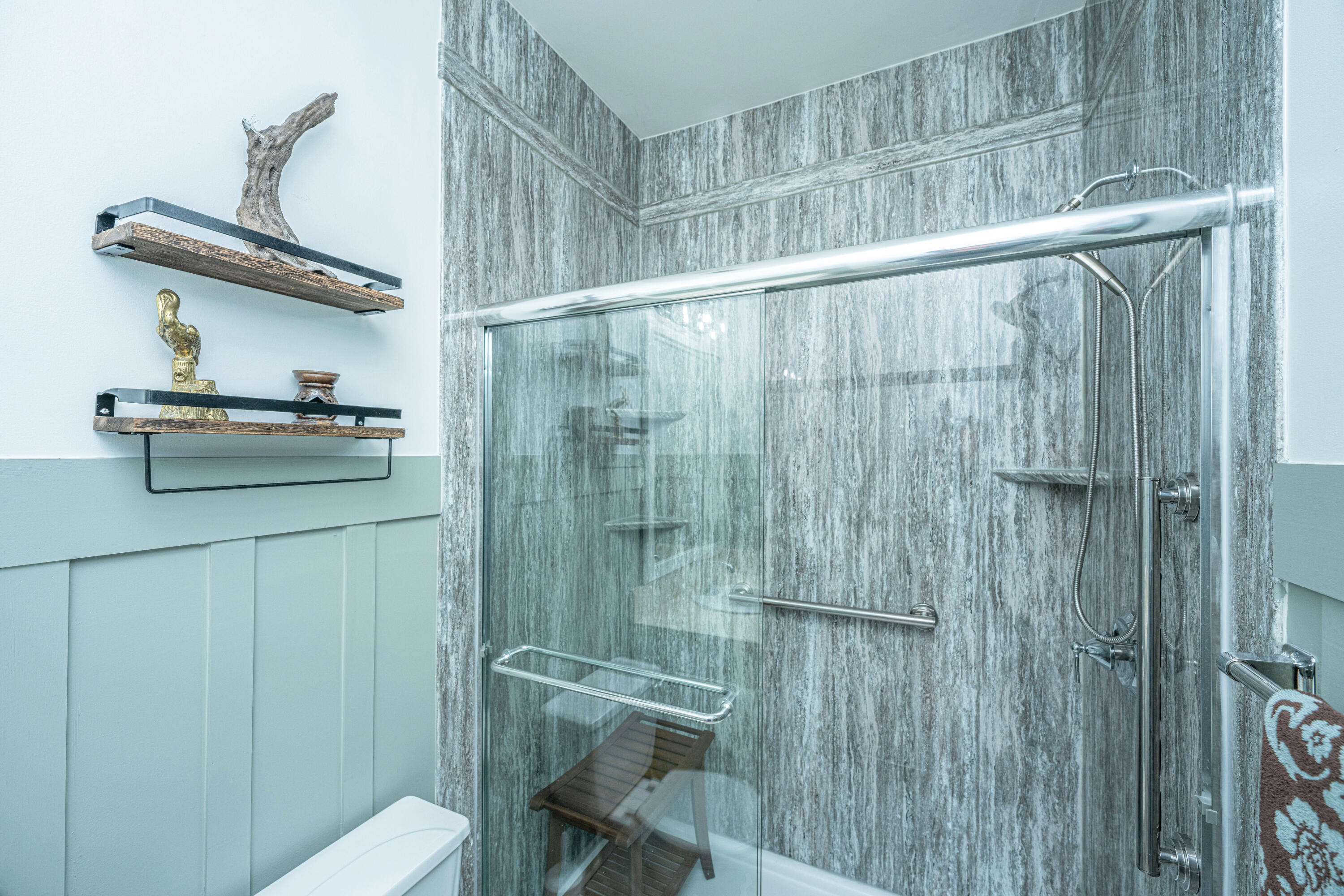 520 Woodland Shores Road