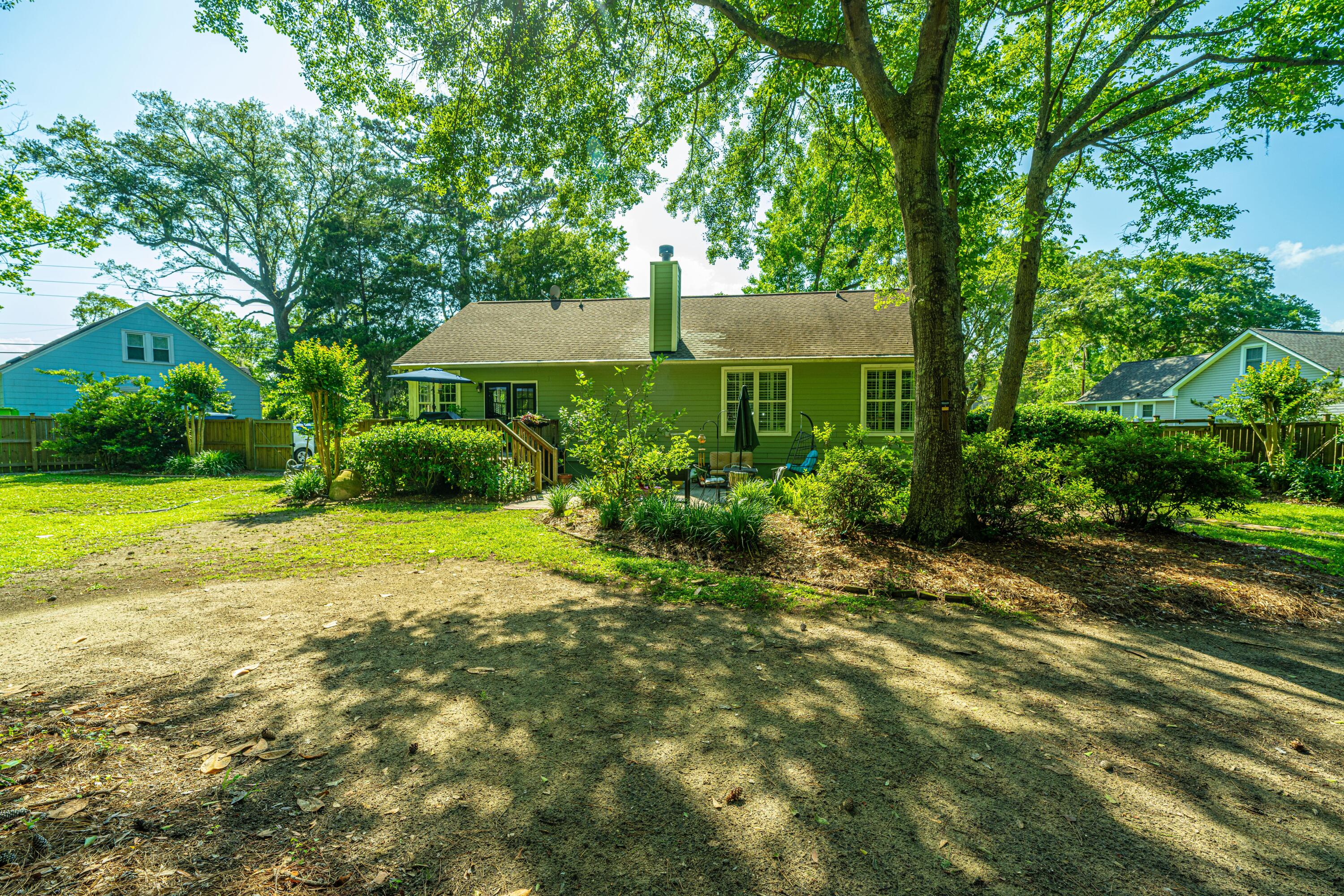 520 Woodland Shores Road