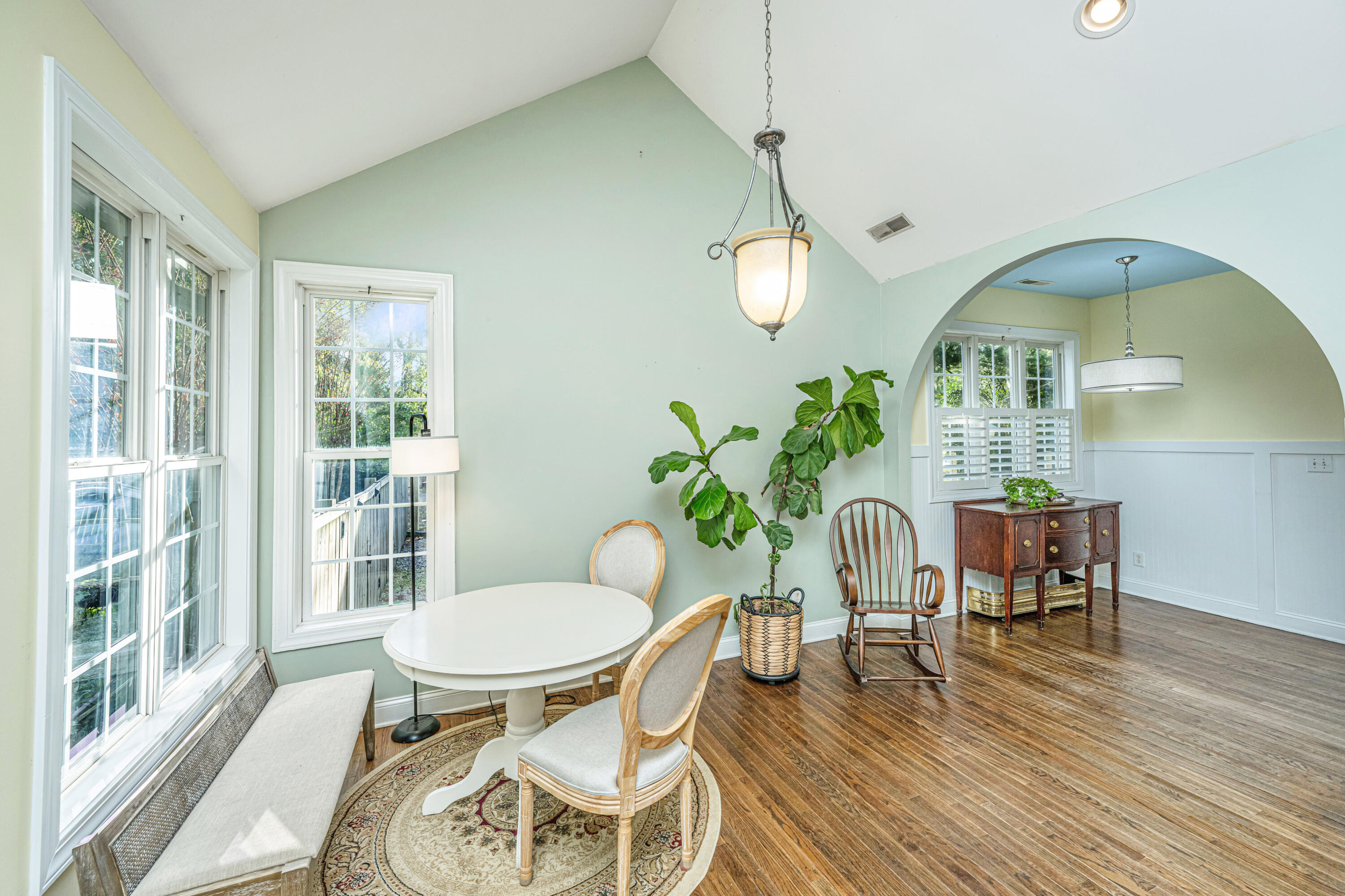 520 Woodland Shores Road