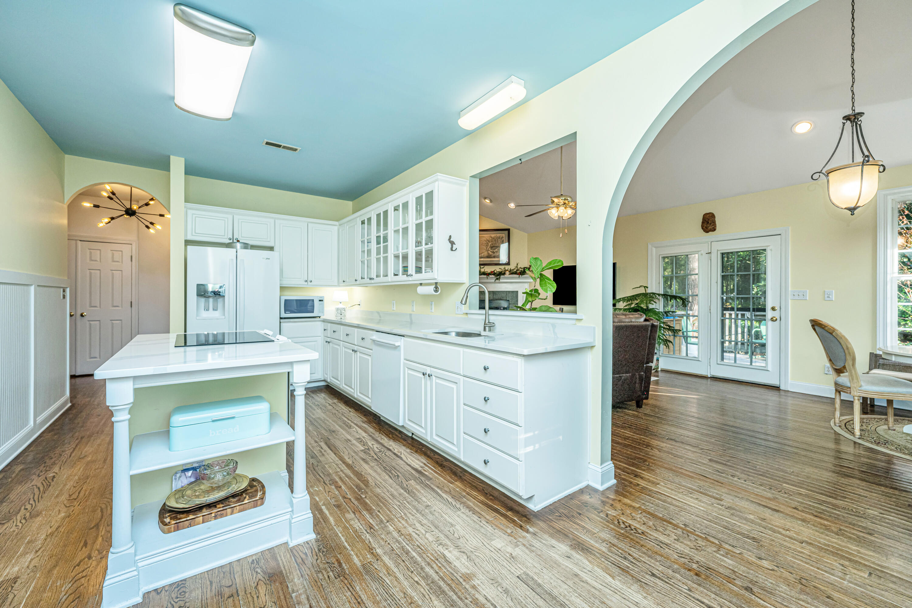 520 Woodland Shores Road