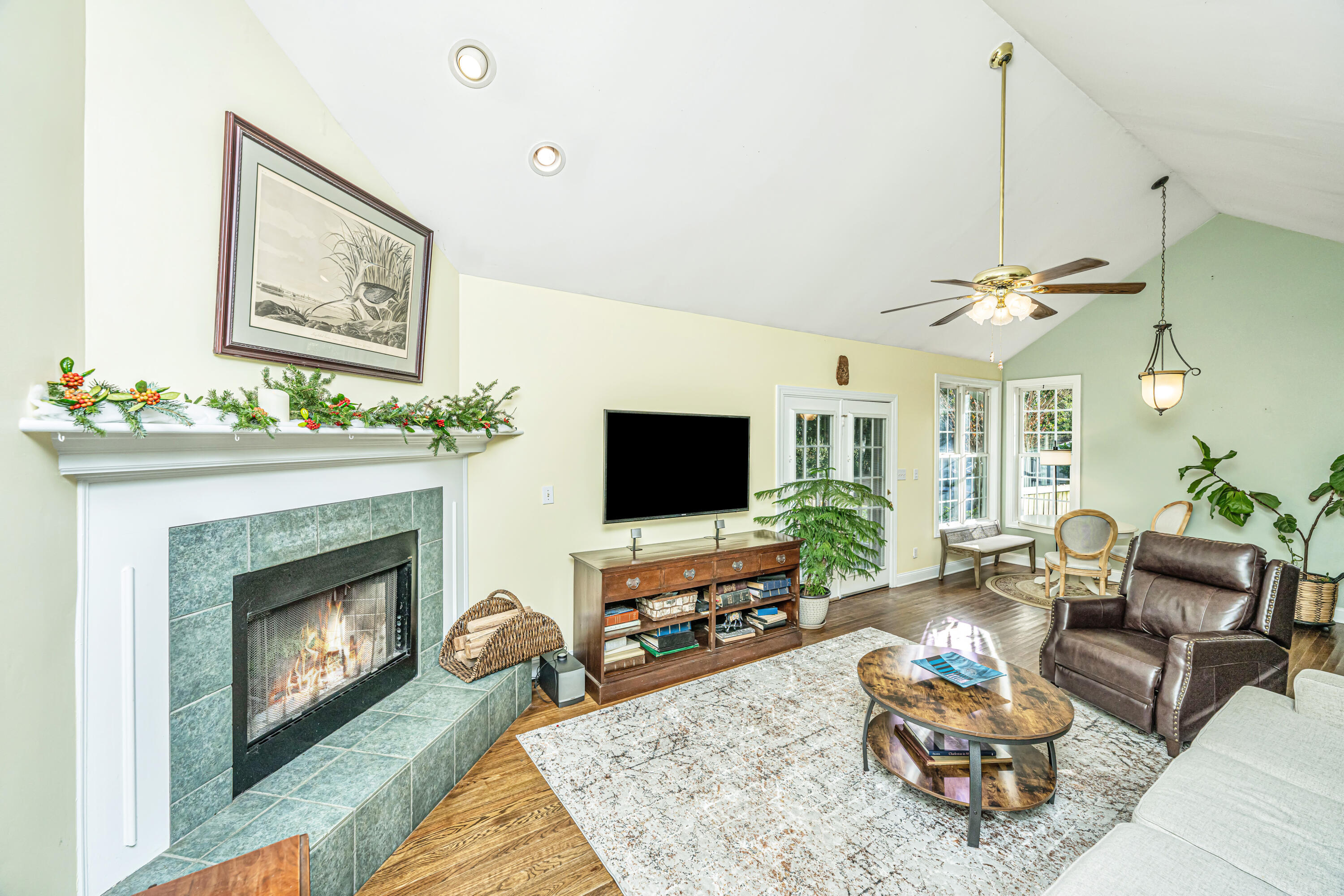 520 Woodland Shores Road