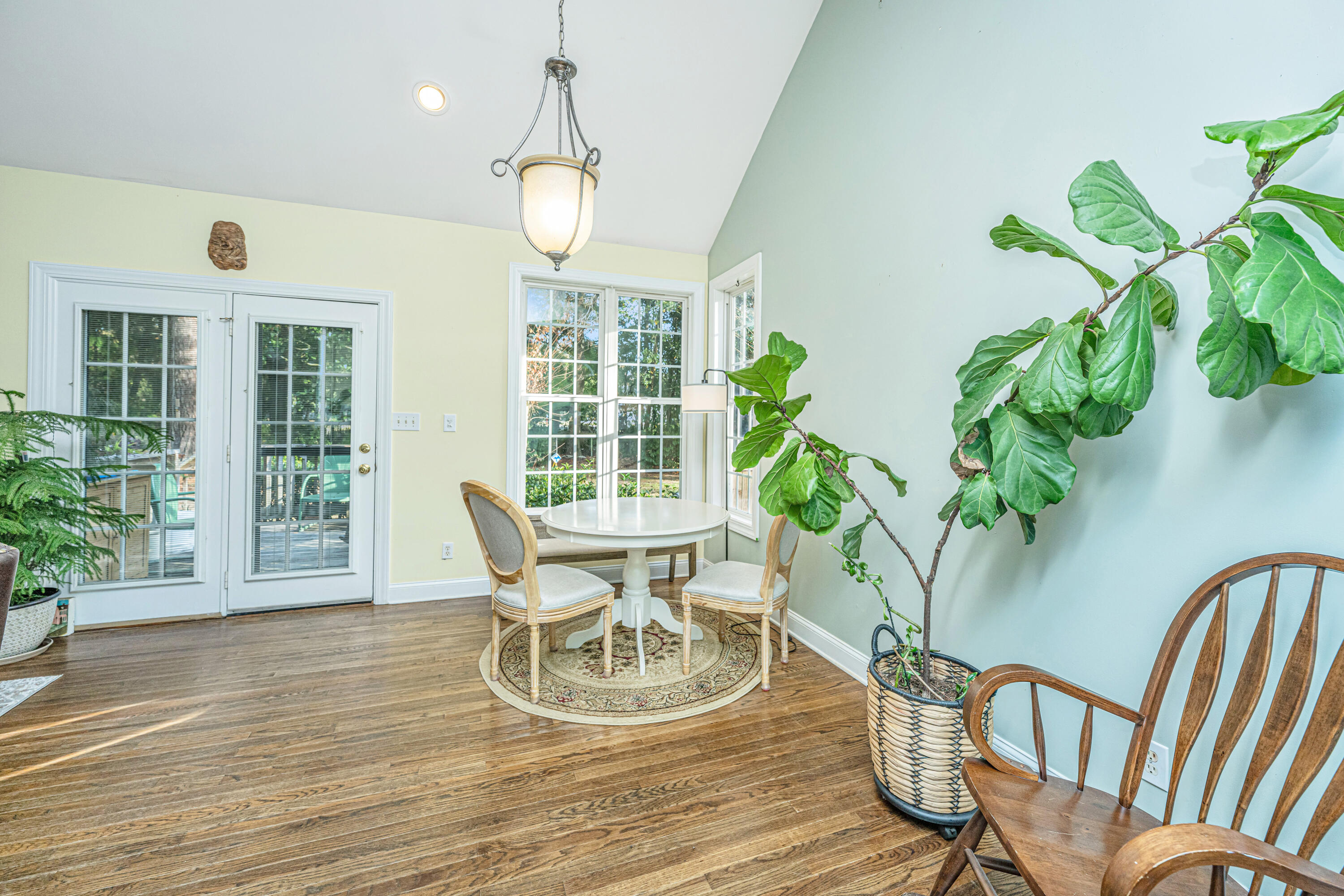 520 Woodland Shores Road