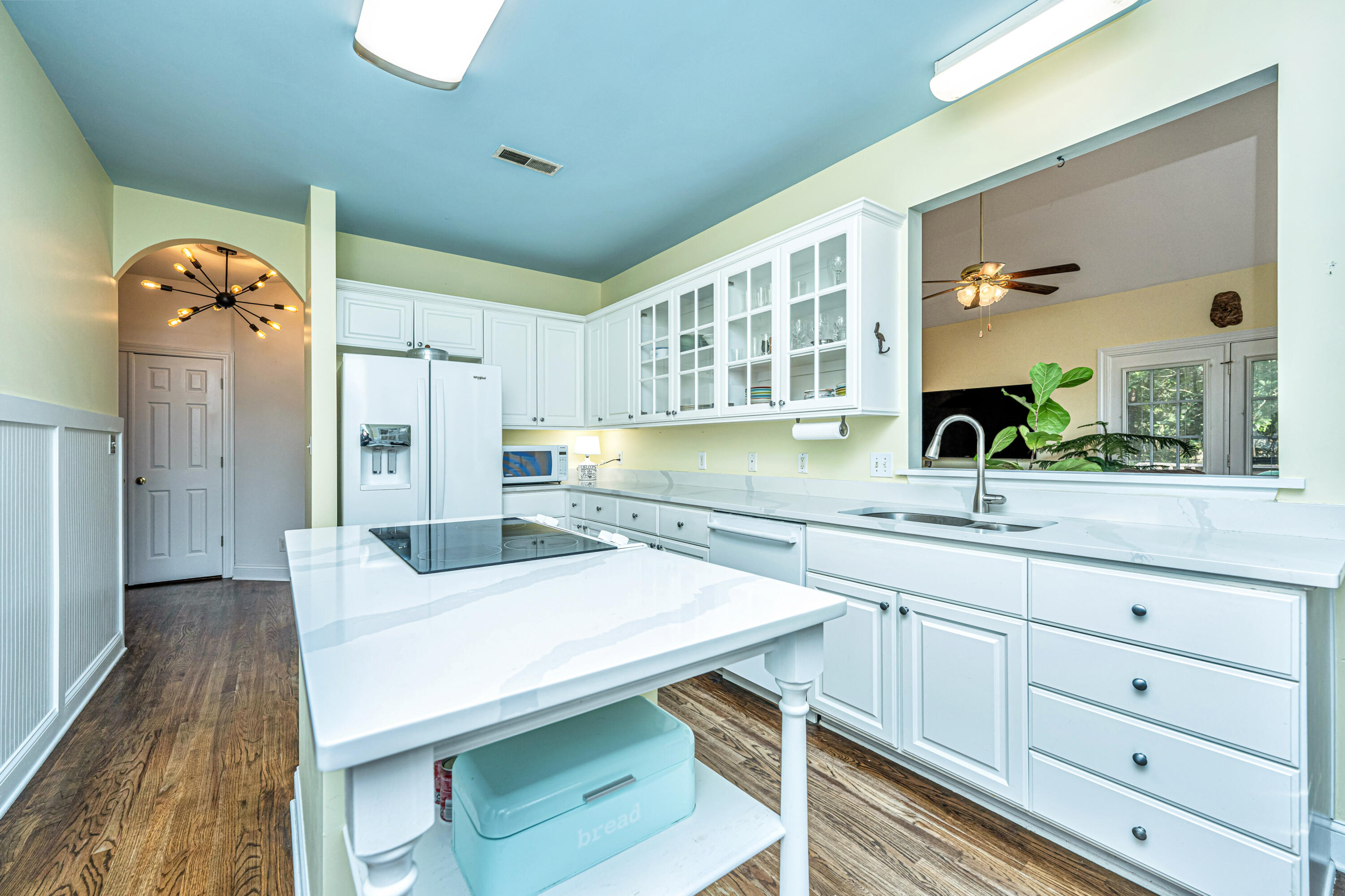 520 Woodland Shores Road