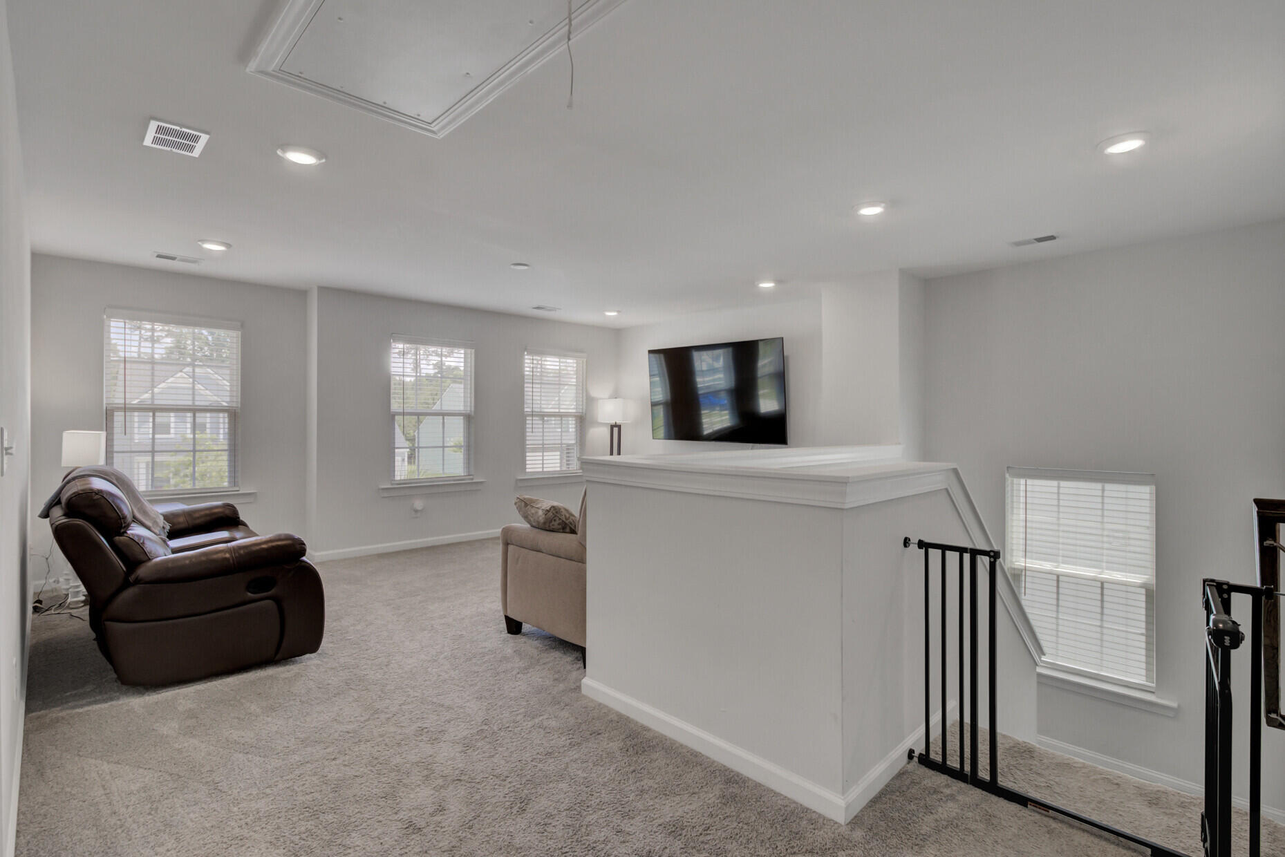 807 S Pointe Boulevard