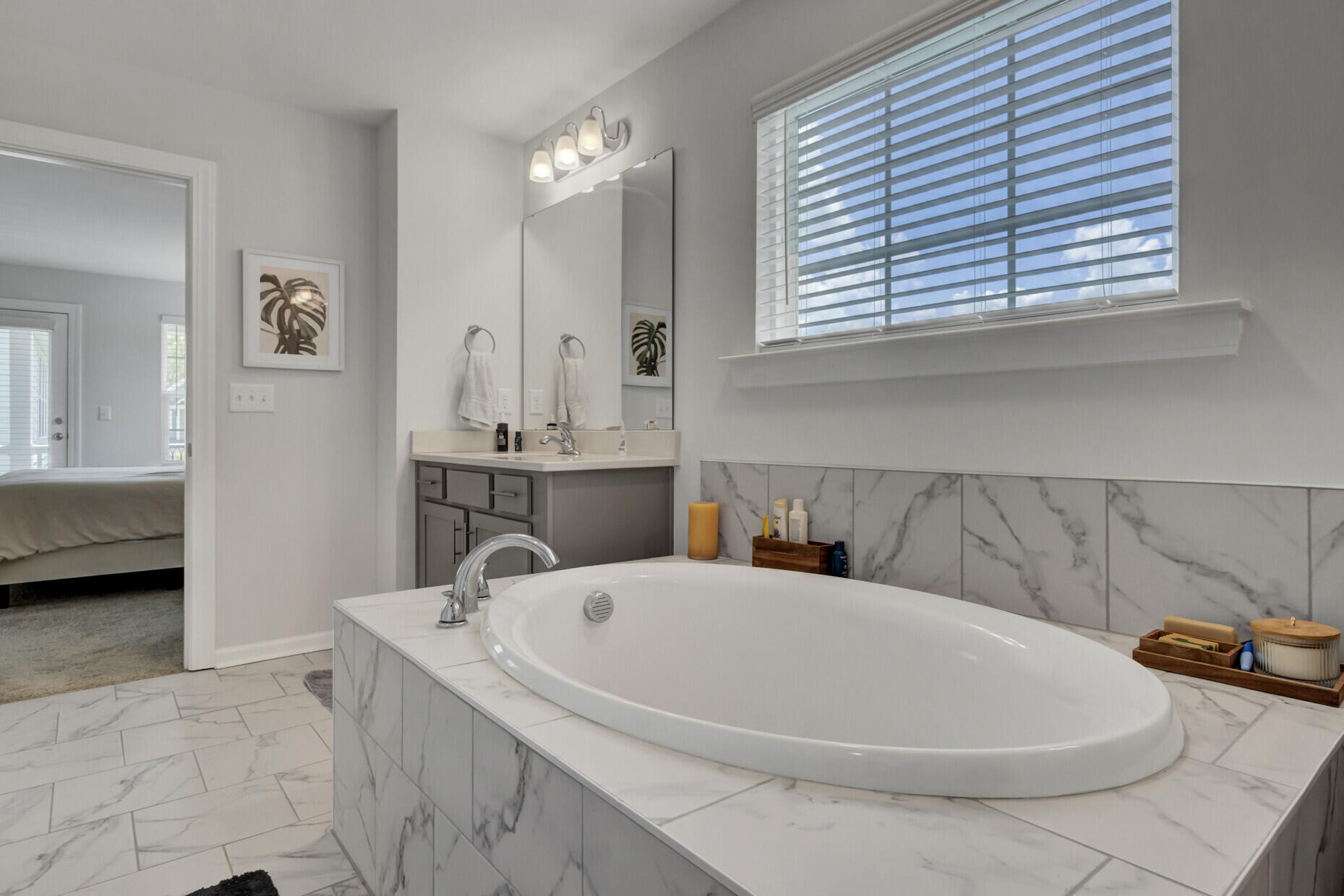 807 S Pointe Boulevard