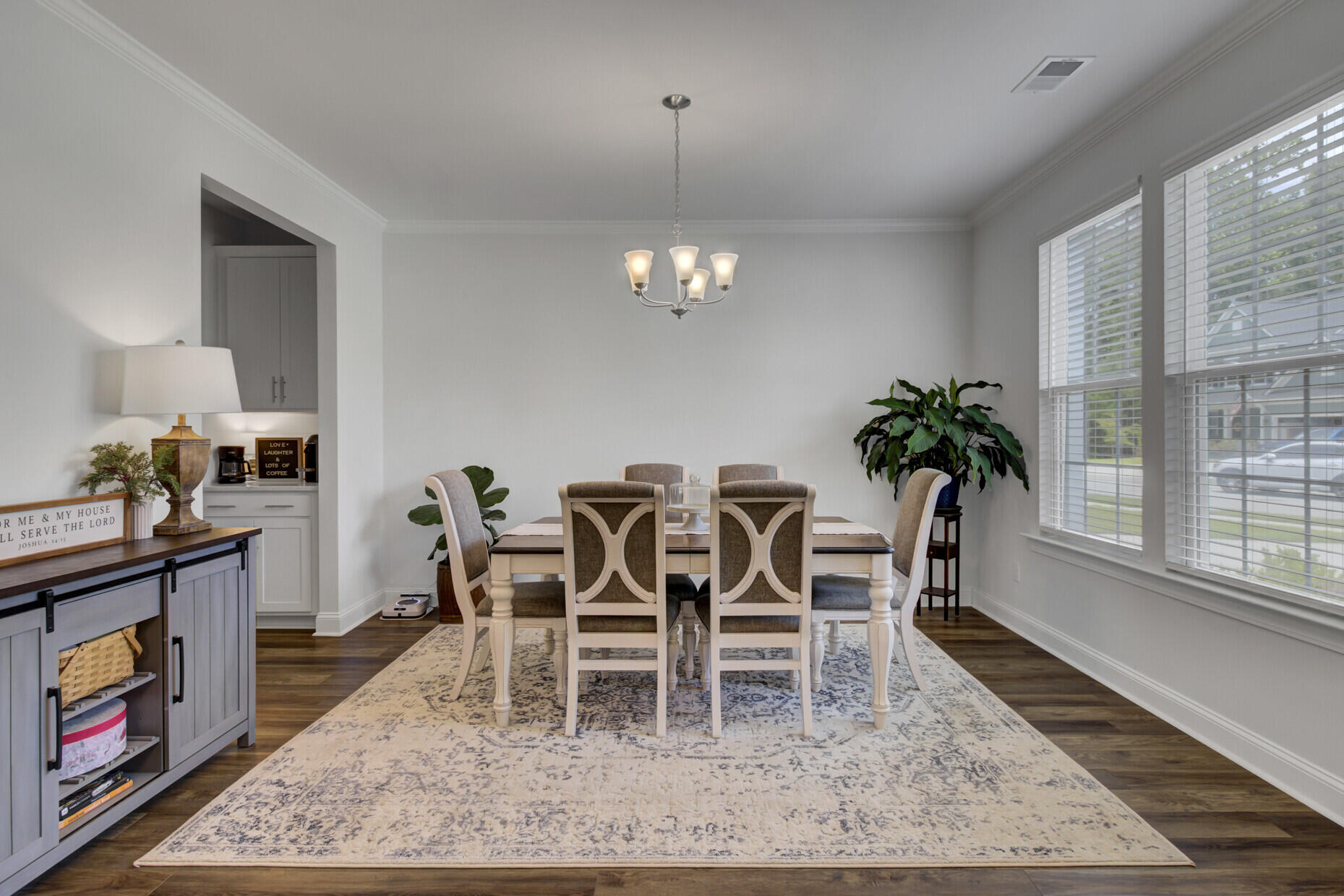 807 S Pointe Boulevard