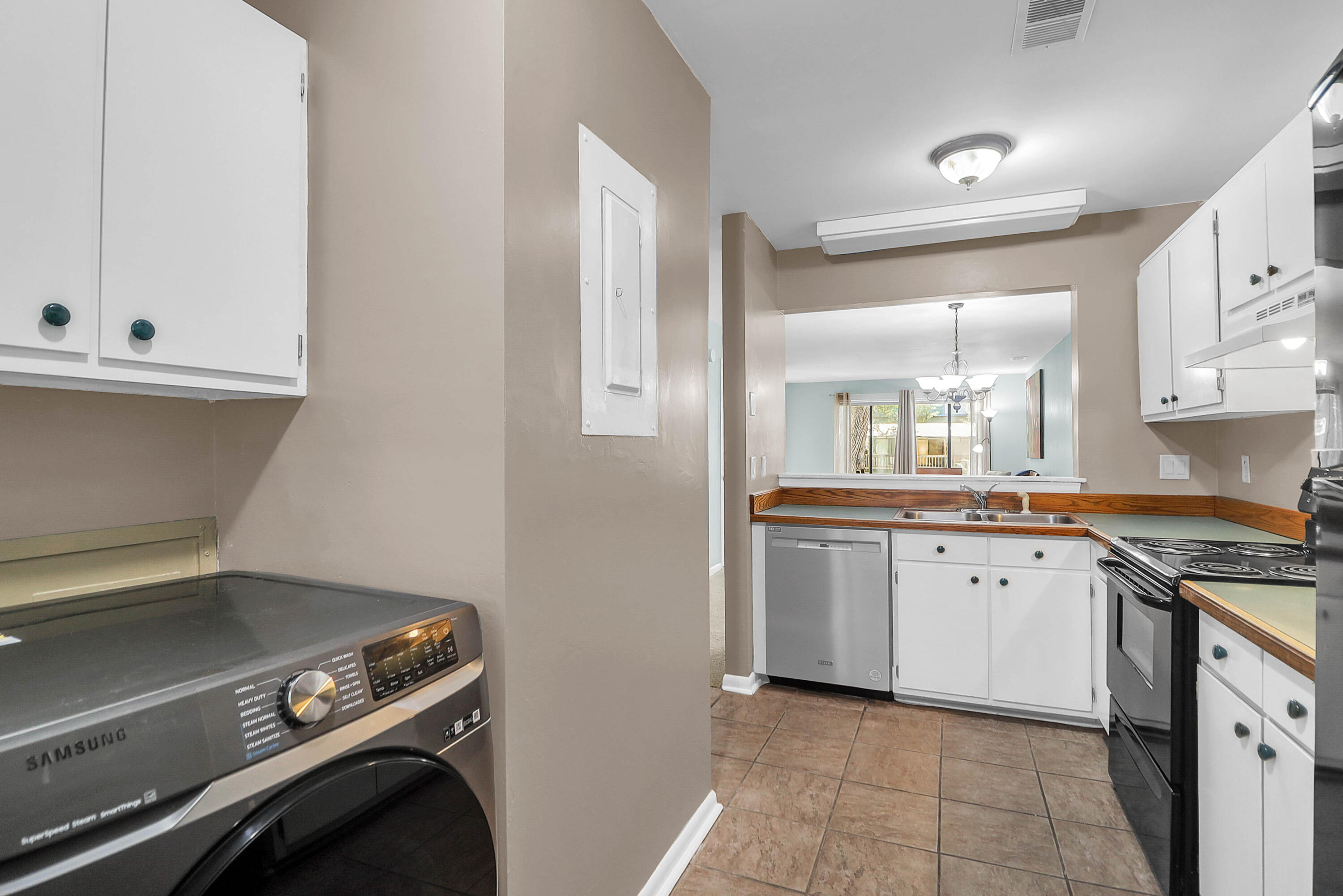 1141 Shadow Lake Circle # C