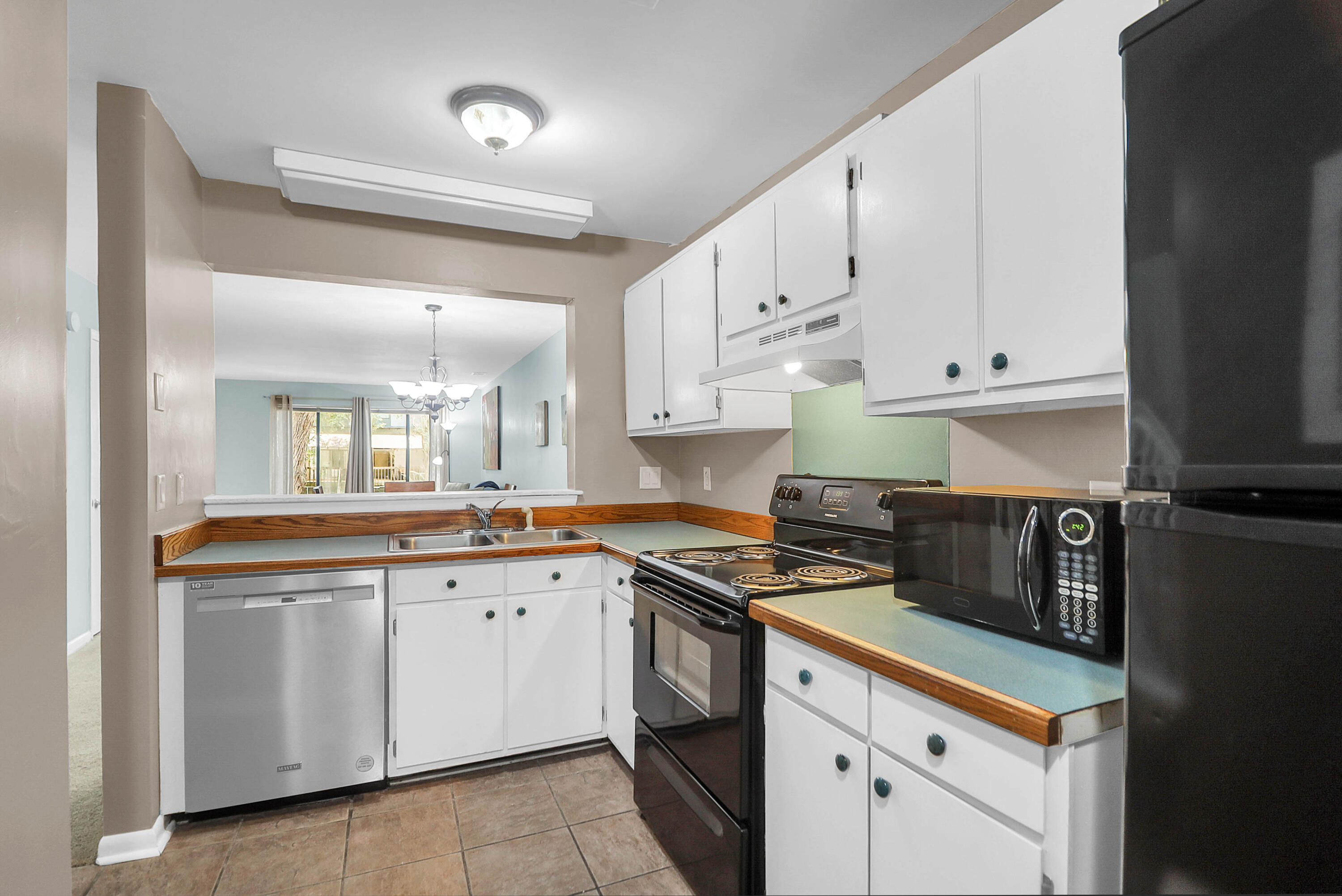 1141 Shadow Lake Circle # C