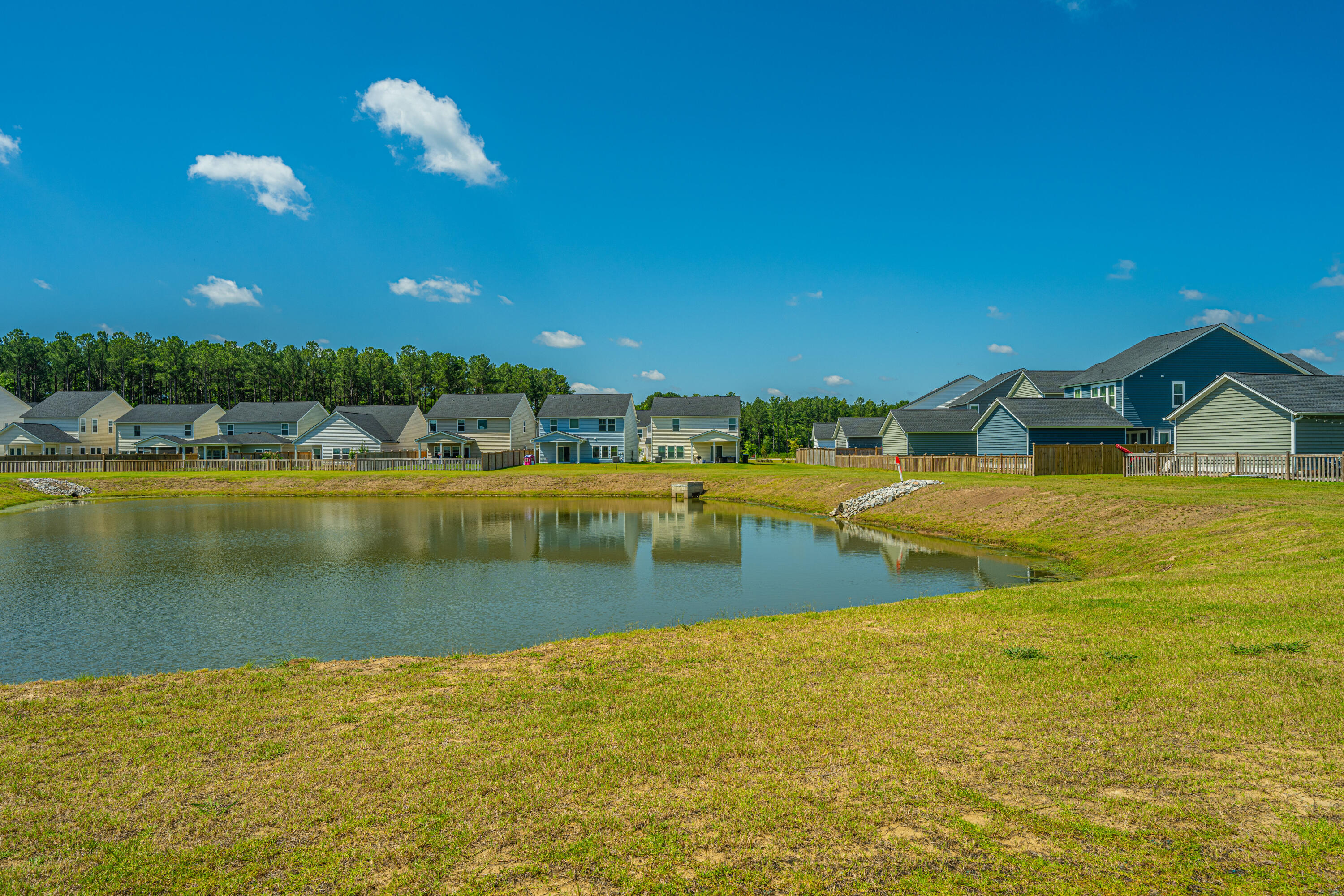 138 Woodland Oak Way