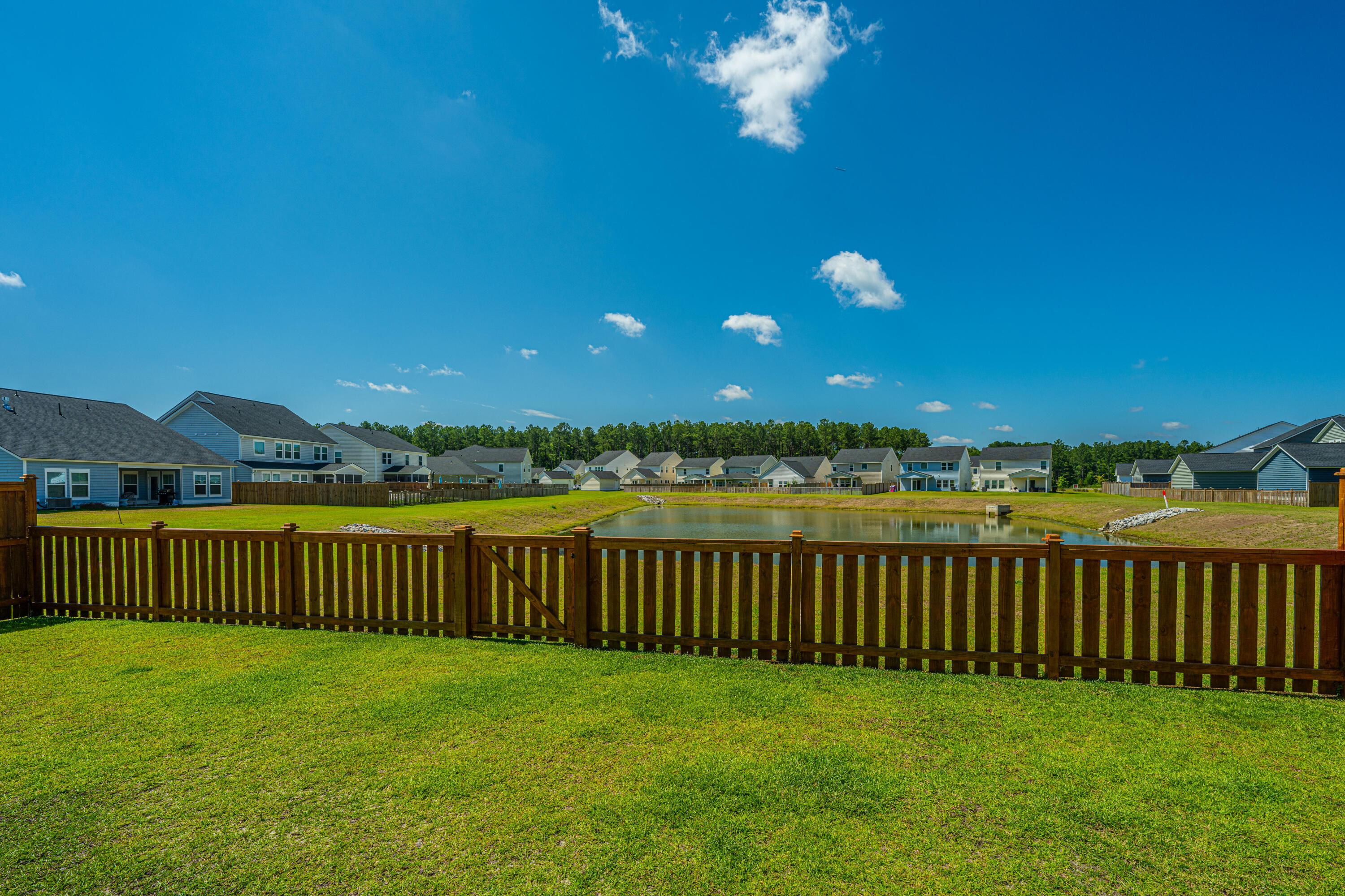 138 Woodland Oak Way