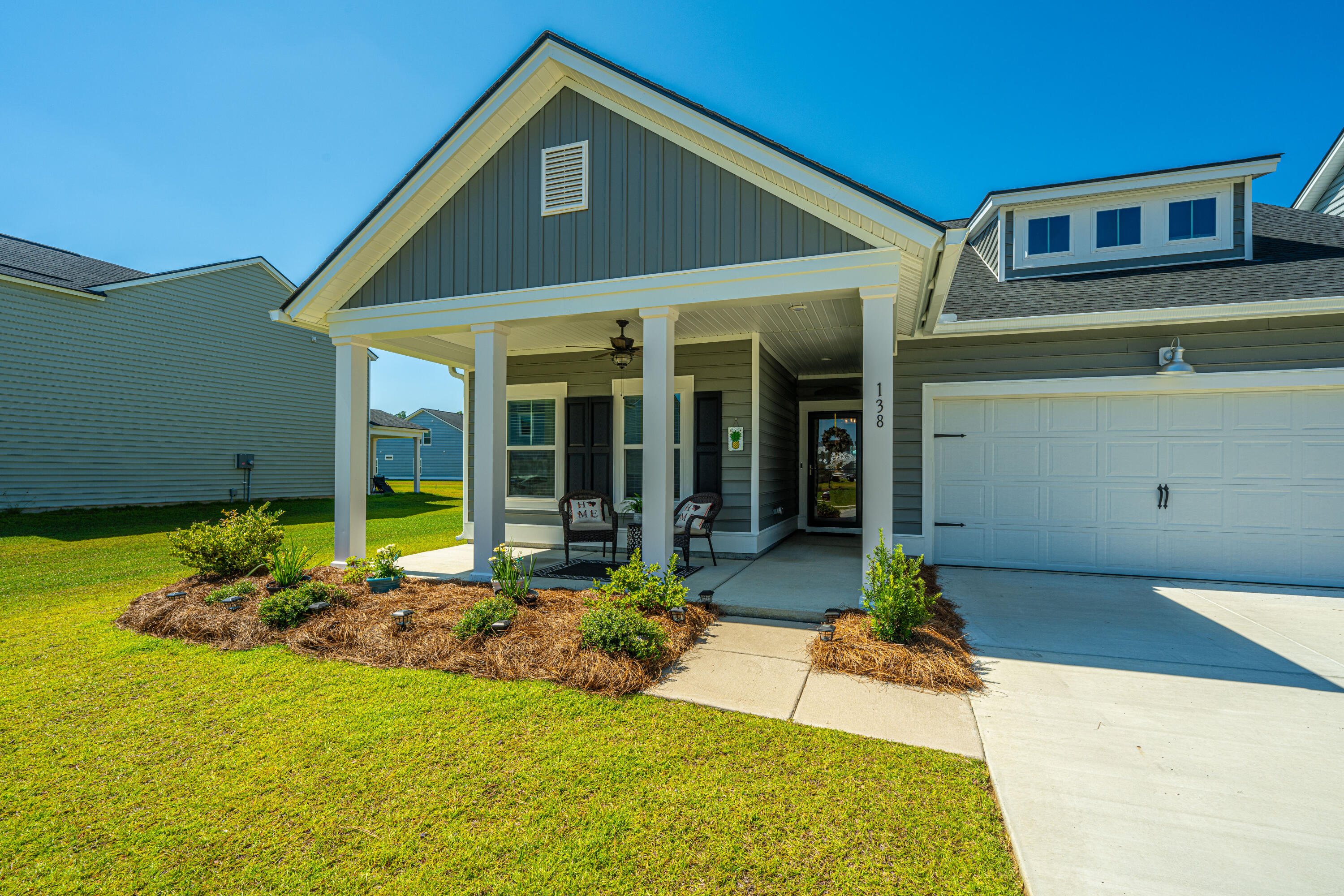 138 Woodland Oak Way