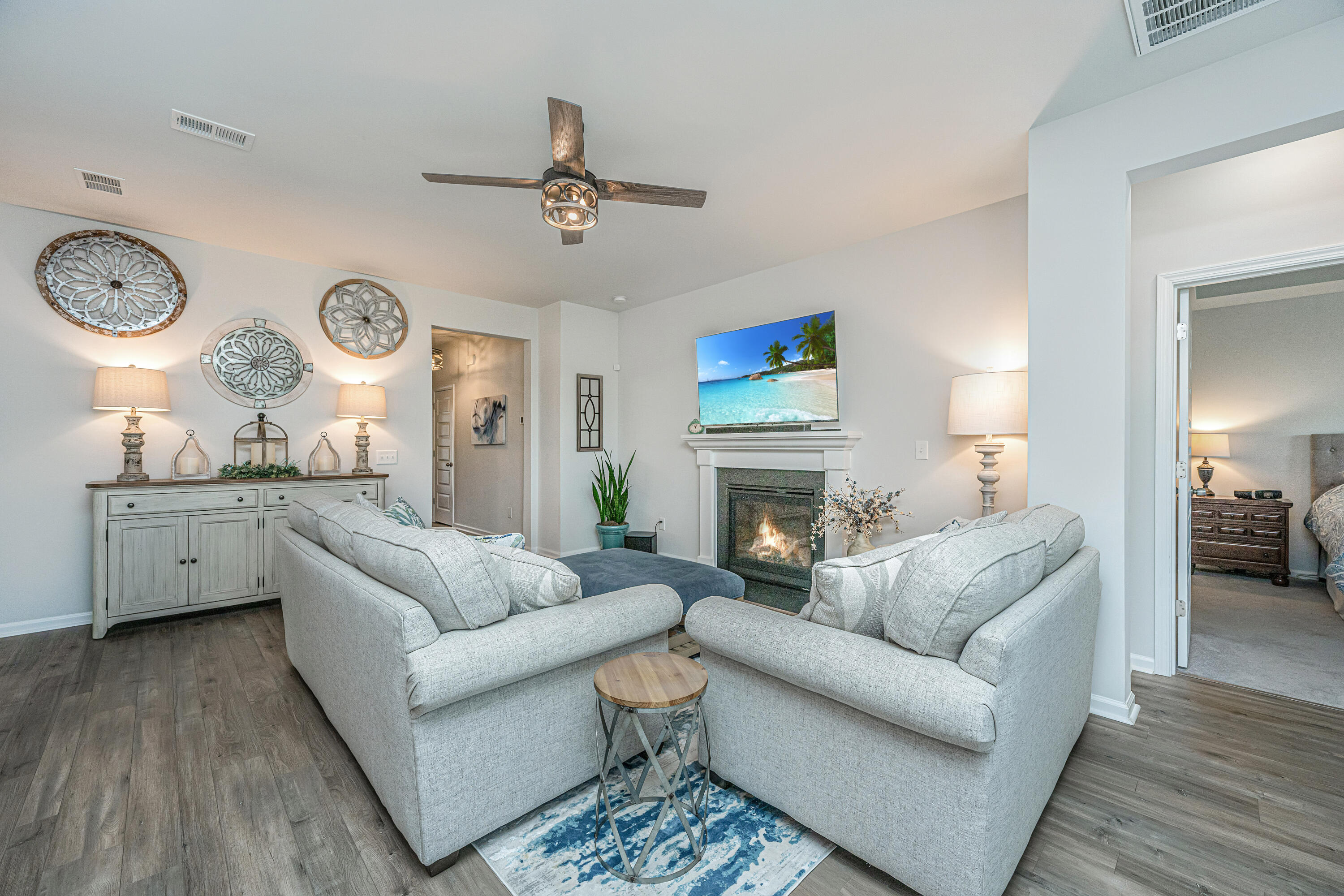 138 Woodland Oak Way