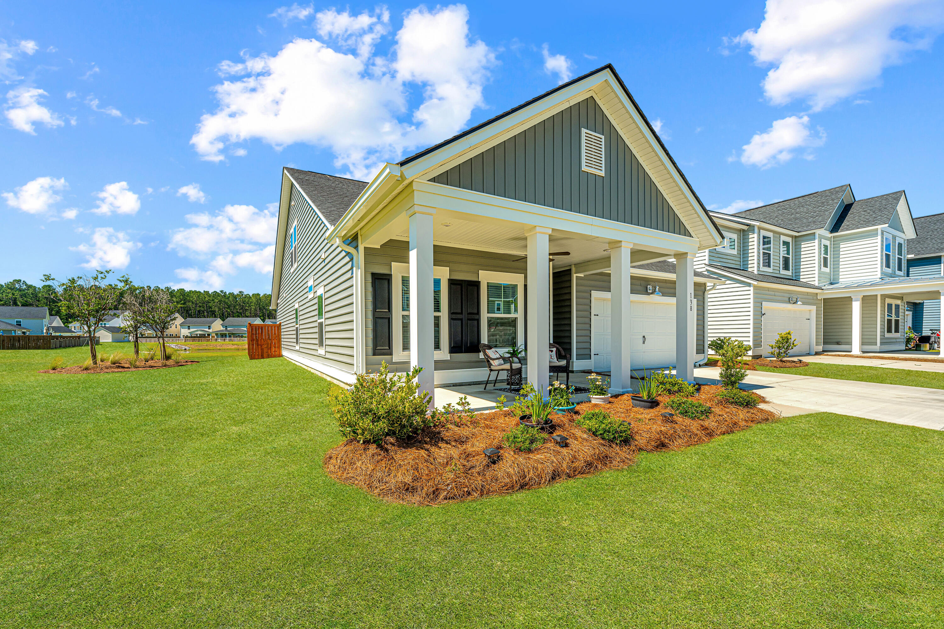 138 Woodland Oak Way