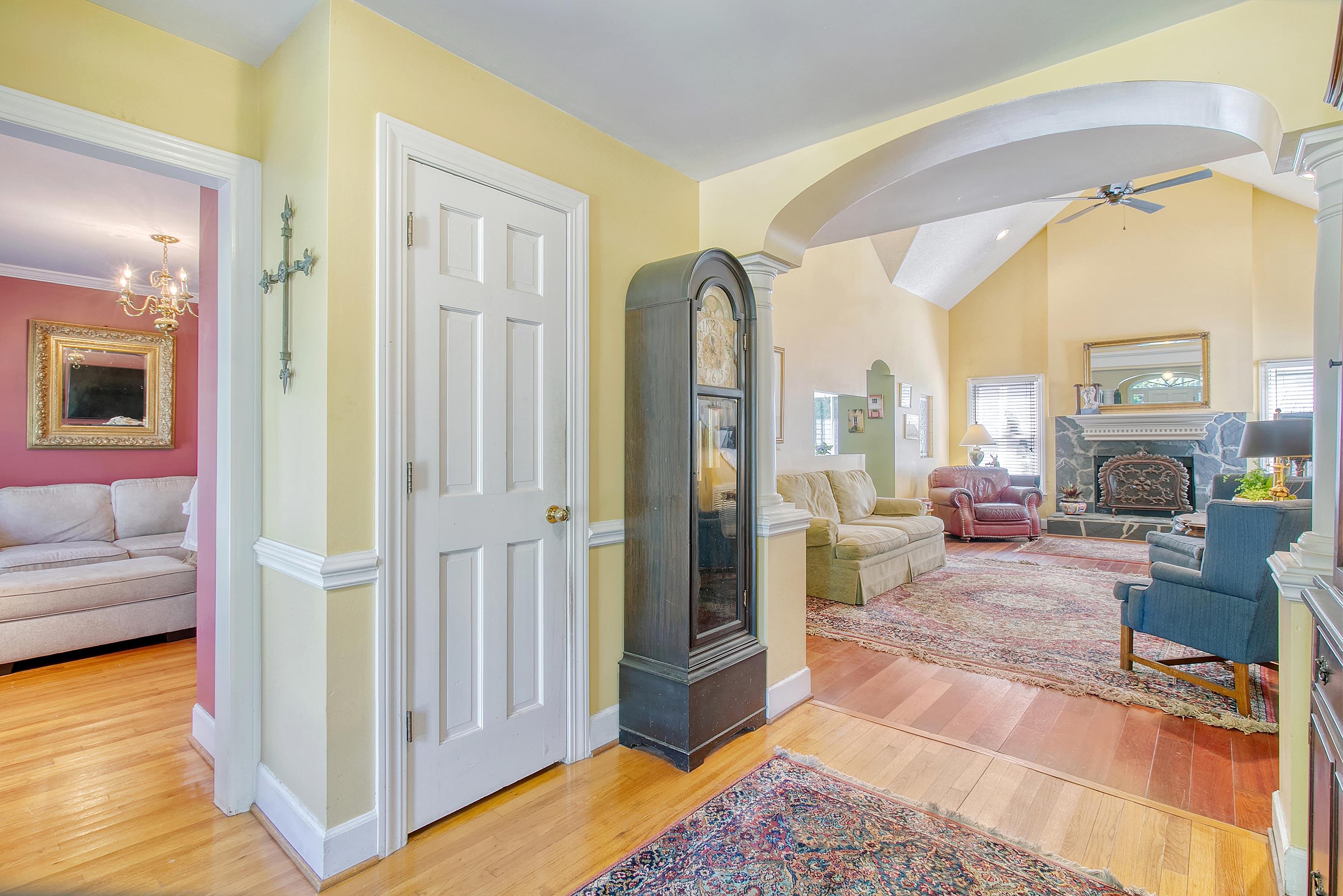 529 W Wimbledon Drive