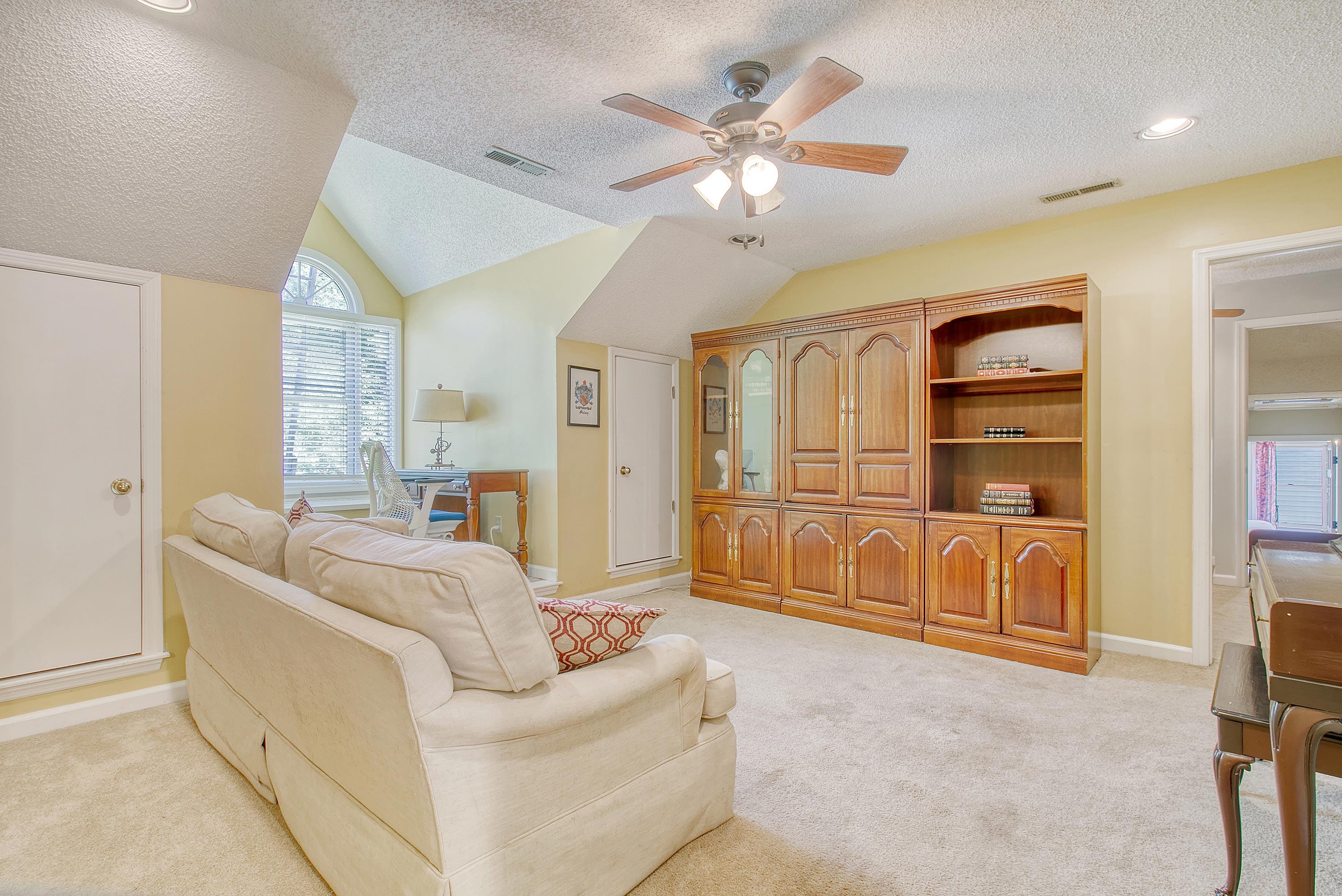 529 W Wimbledon Drive