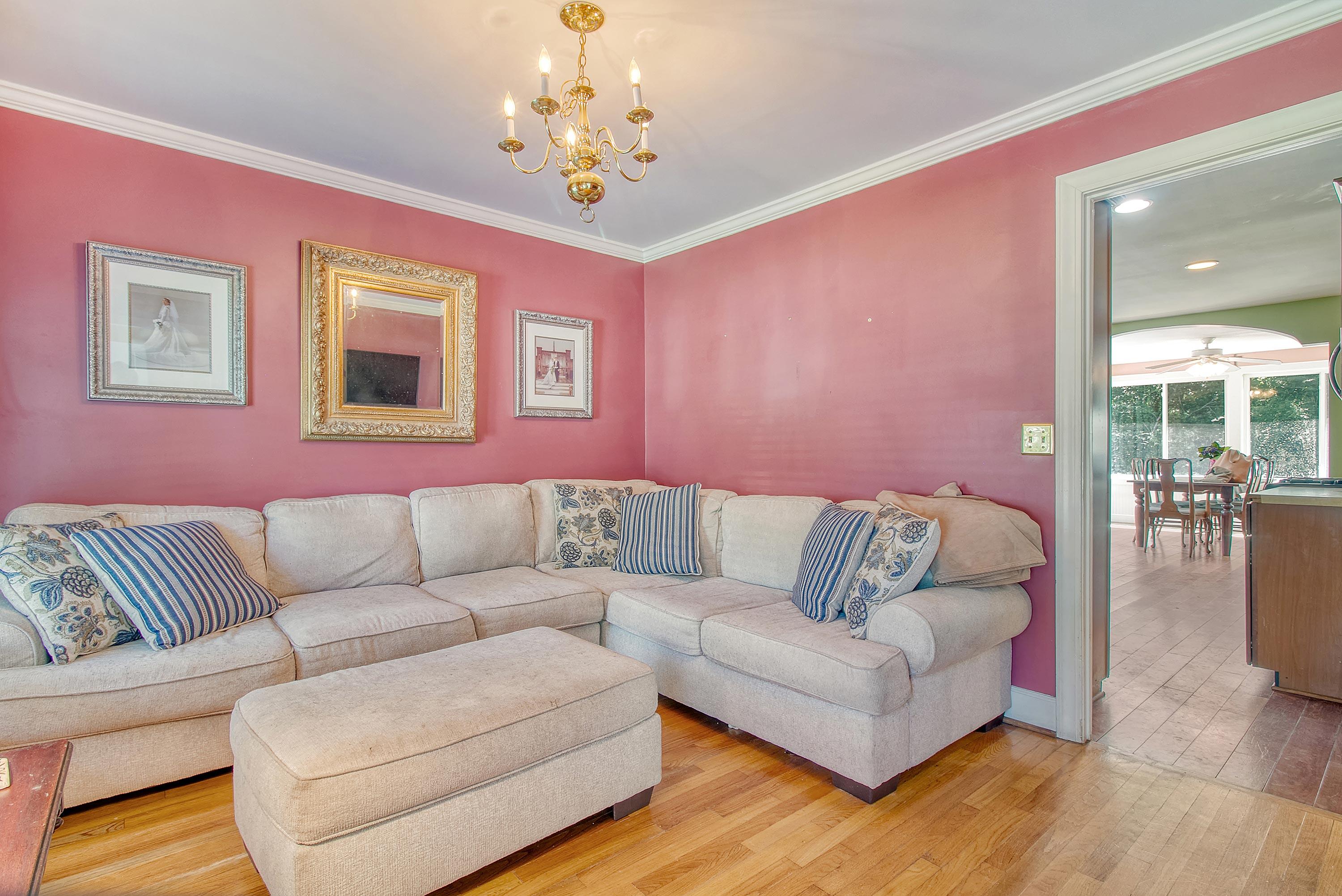 529 W Wimbledon Drive