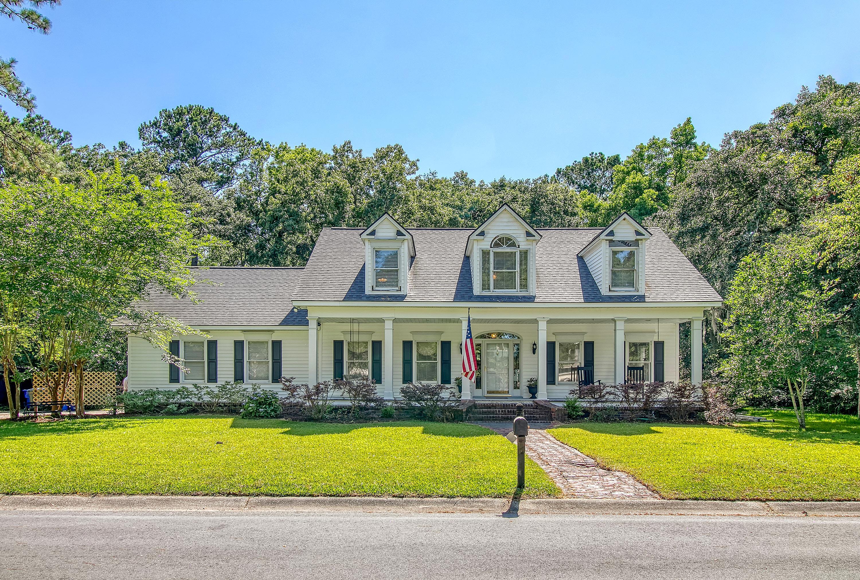 529 W Wimbledon Drive